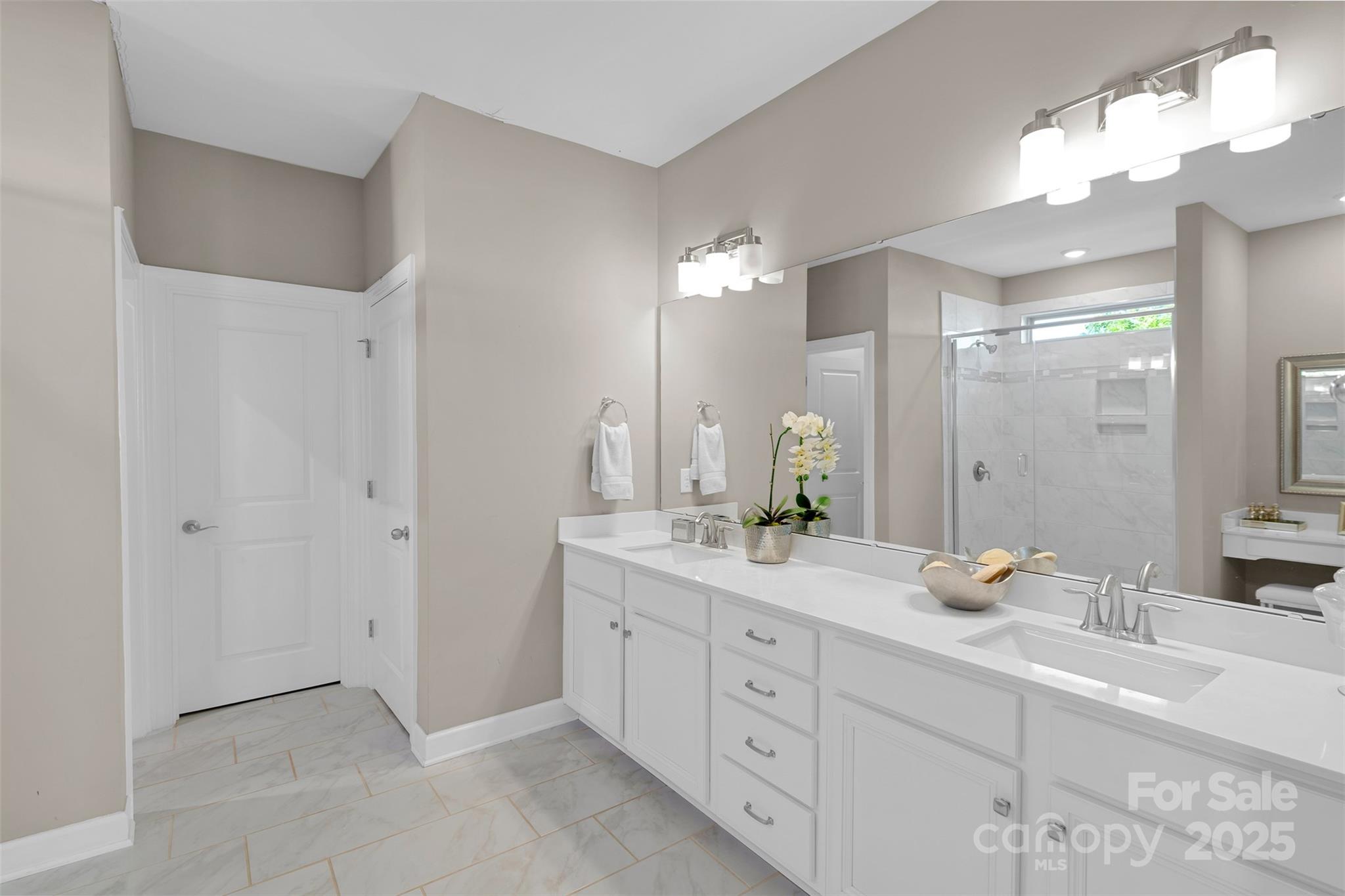 Saxon Place - Residential