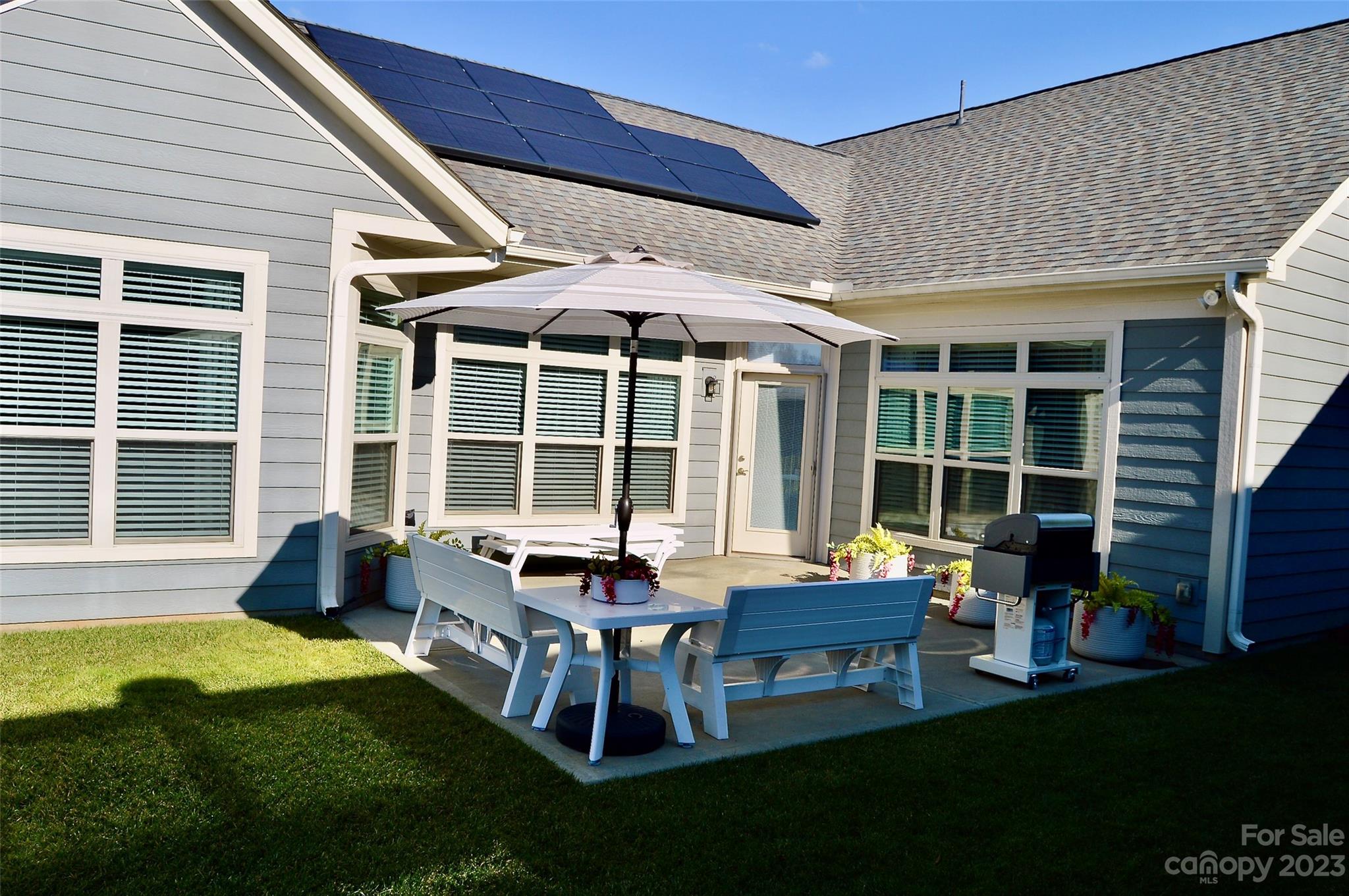 Courtyards on Poplar Tent - Residential