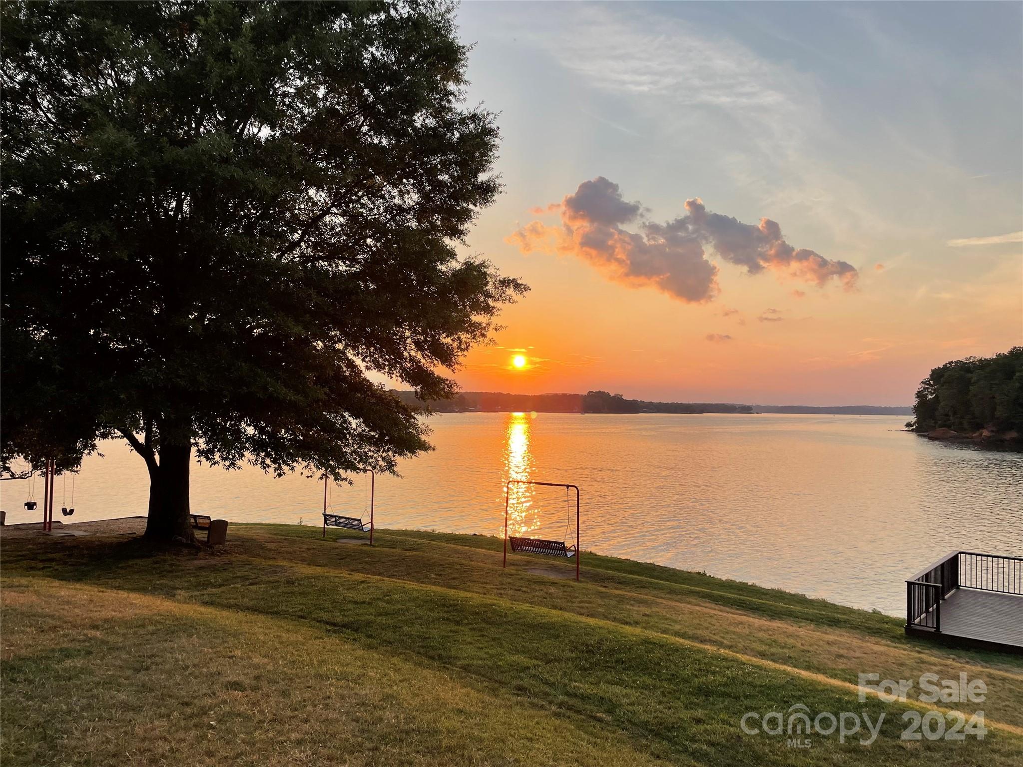 Tega Cay - Residential