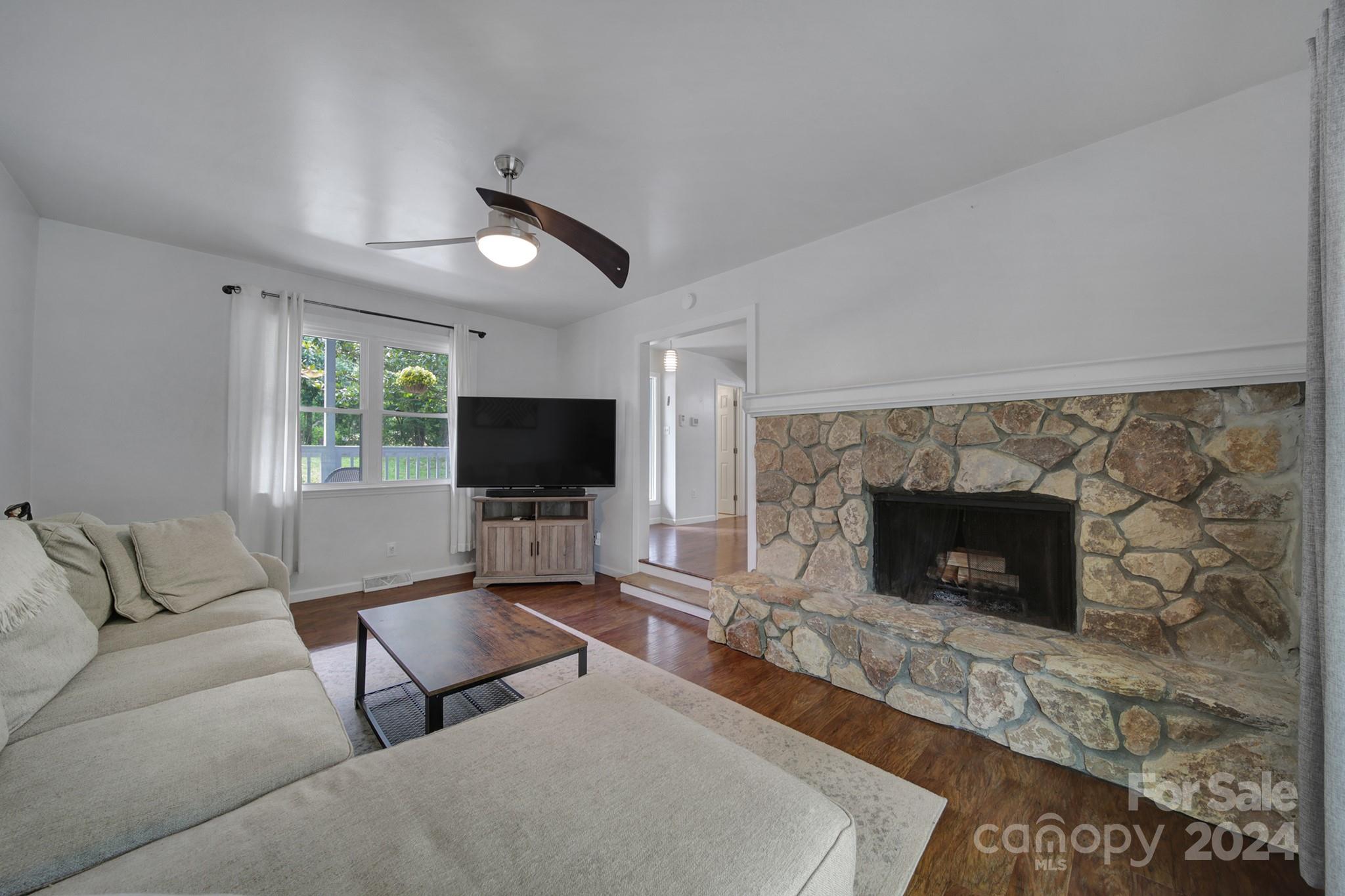 Tega Cay - Residential