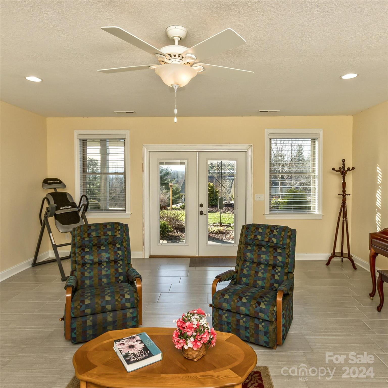 Cummings Cove - Residential