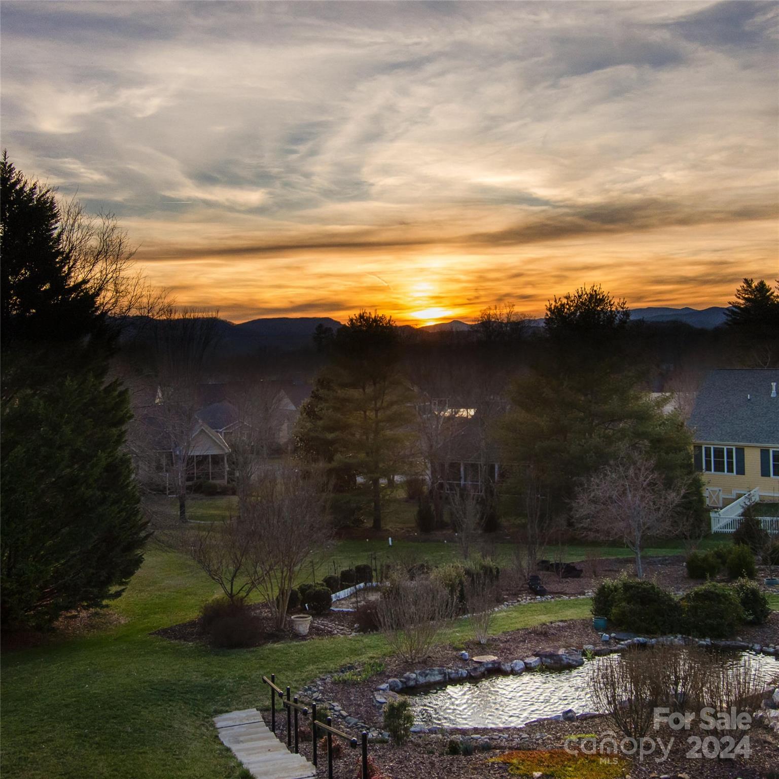 Cummings Cove - Residential