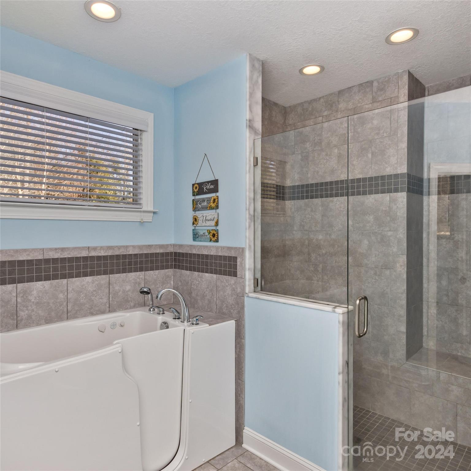 Cummings Cove - Residential