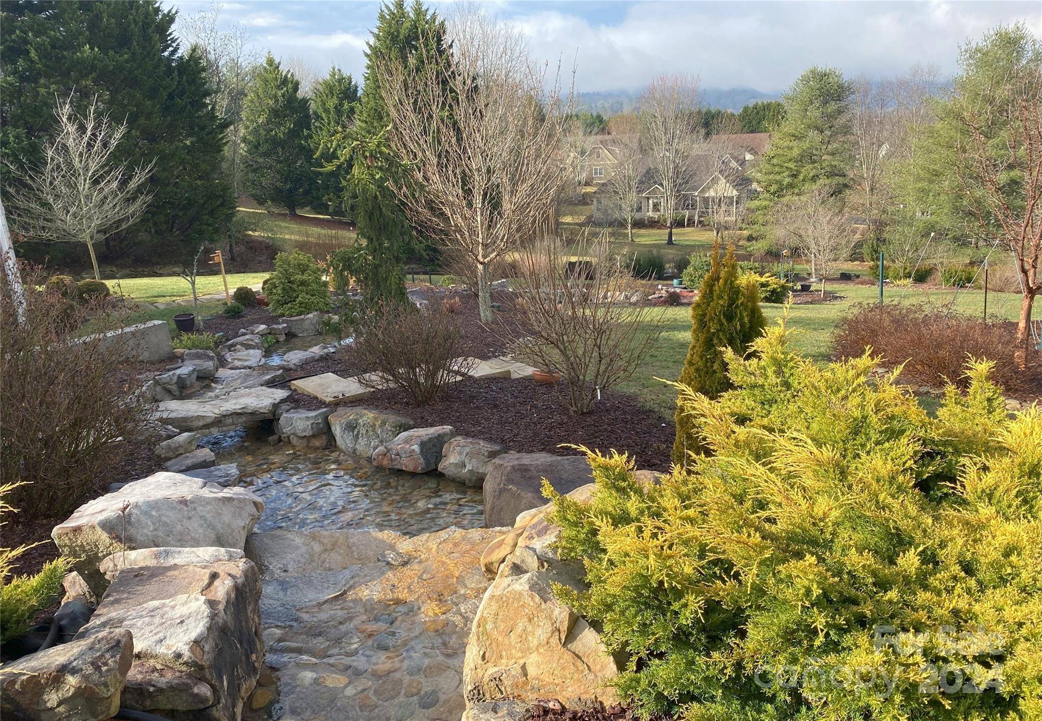 Cummings Cove - Residential