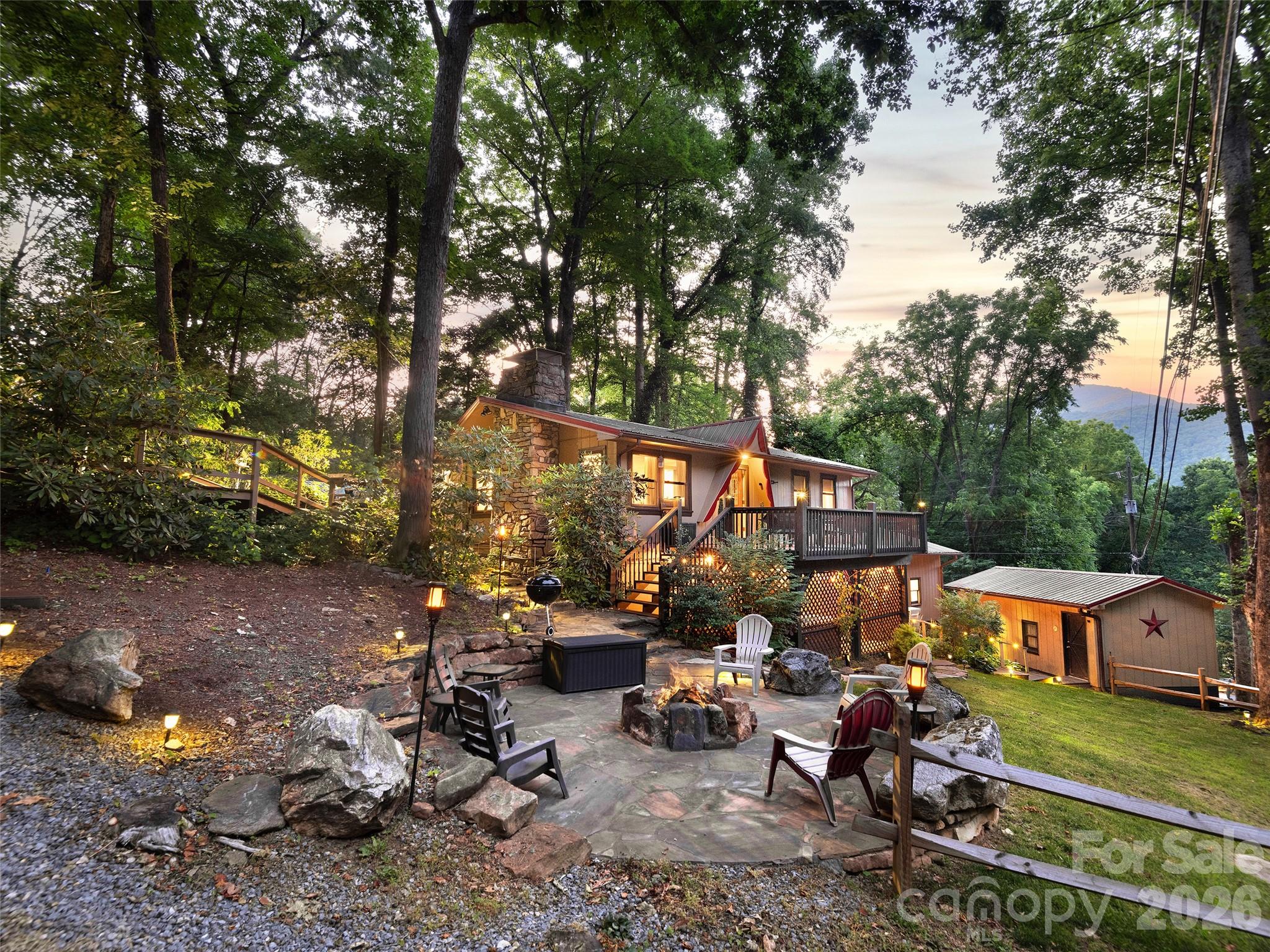 290 Dogwood Drive, Maggie Valley, NC, 28751