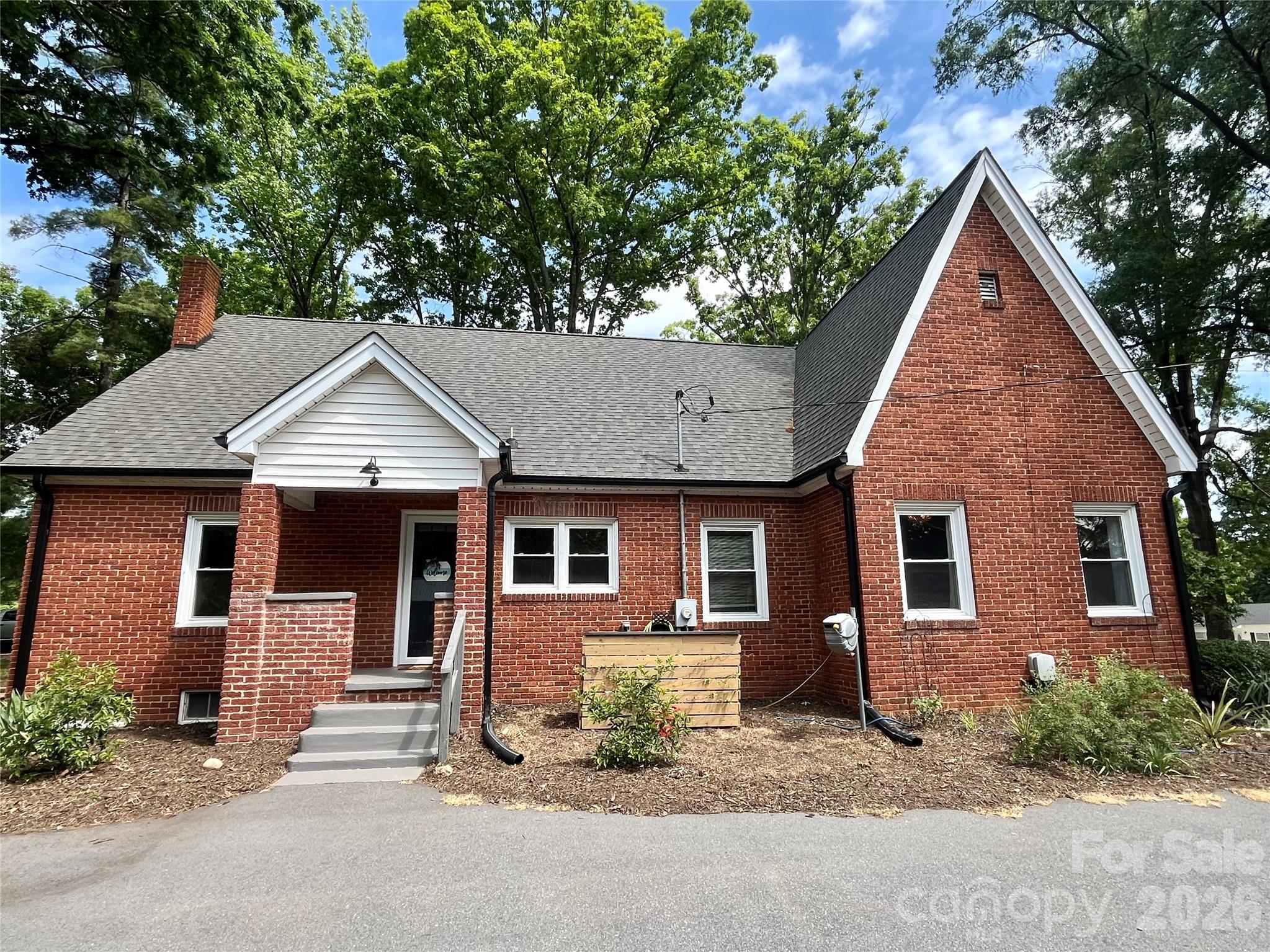 1050 Old Charlotte Road