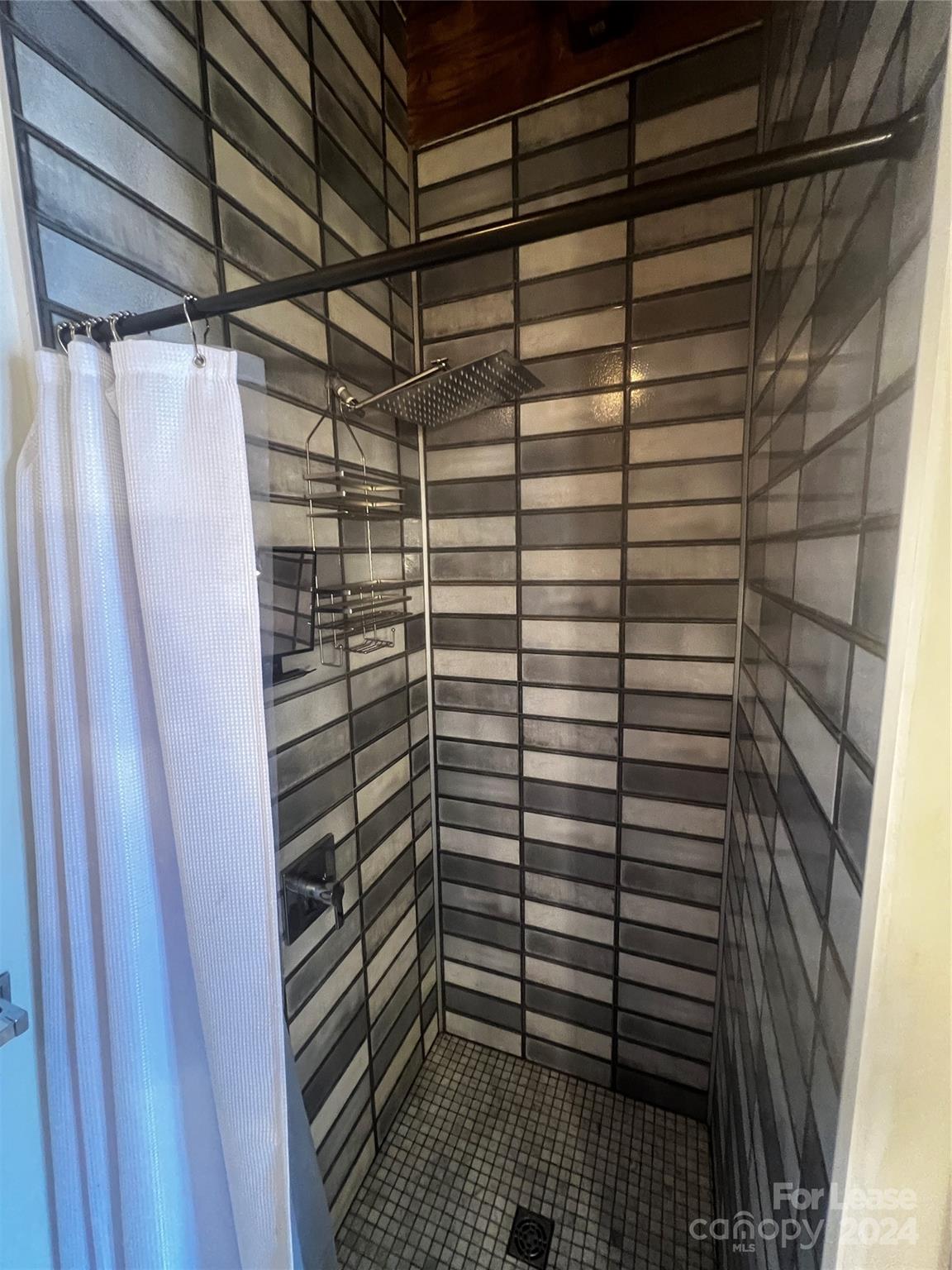 Noda Lofts - Residential Lease