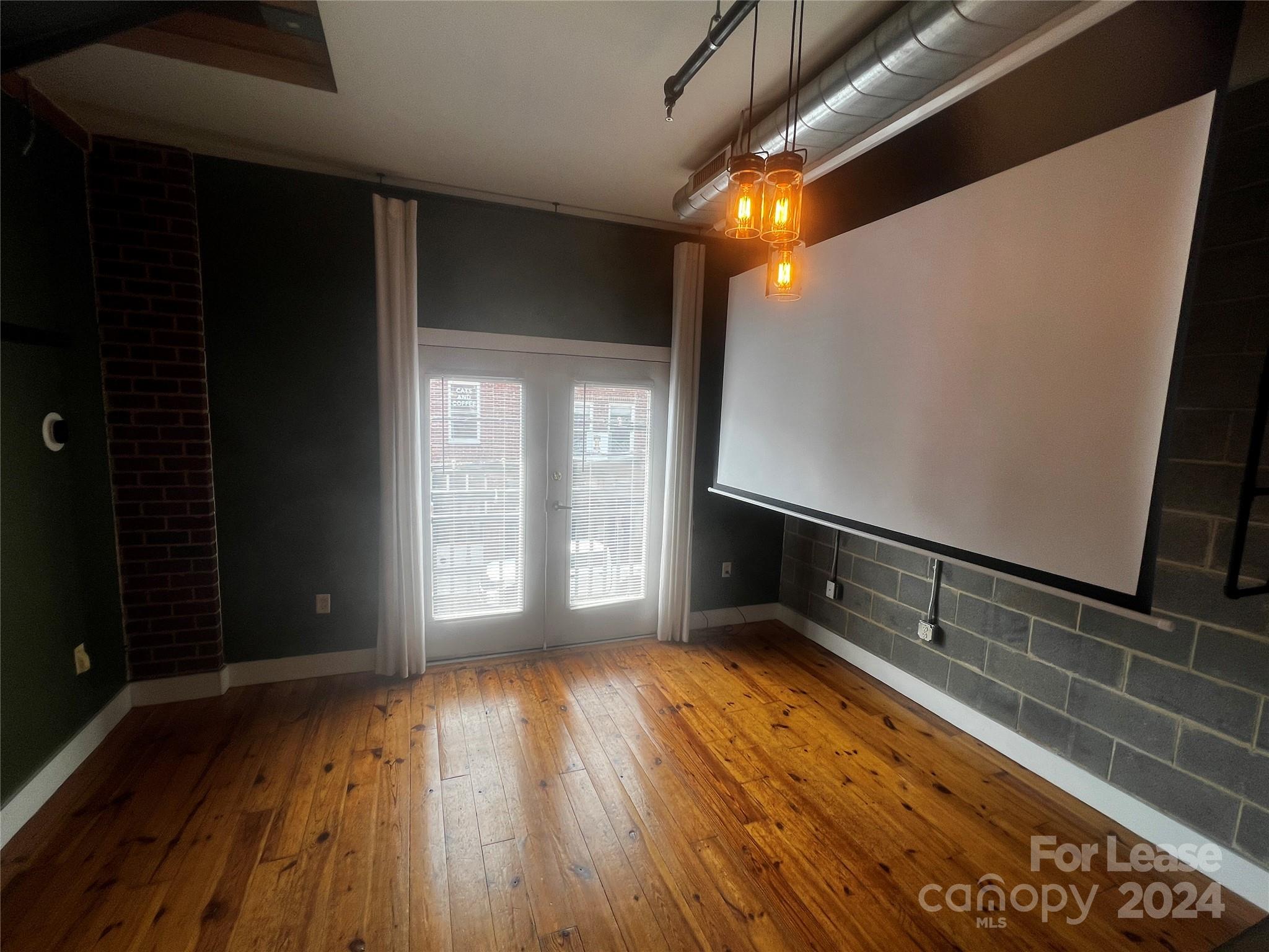 Noda Lofts - Residential Lease