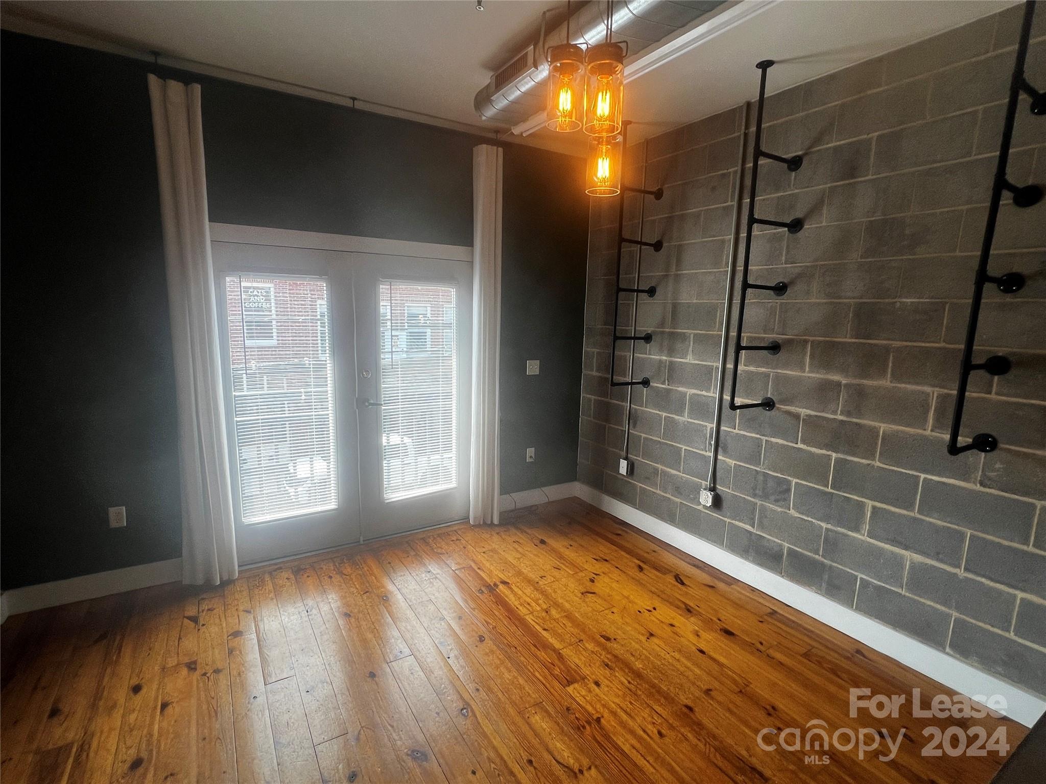 Noda Lofts - Residential Lease