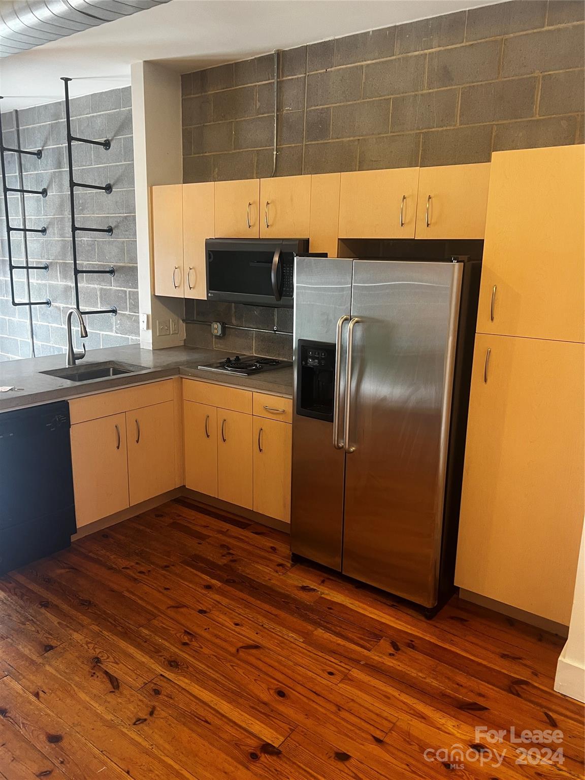 Noda Lofts - Residential Lease