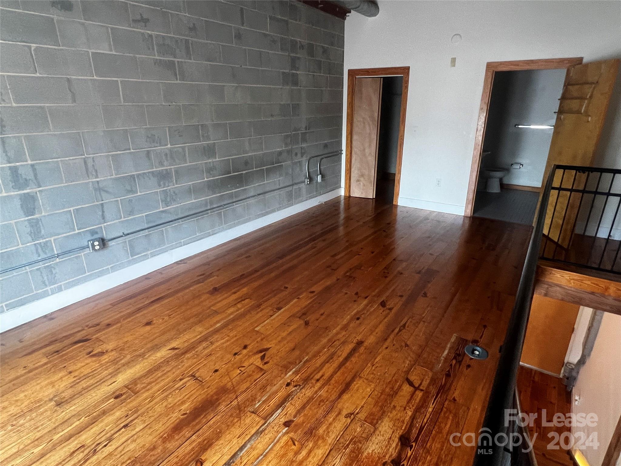 Noda Lofts - Residential Lease