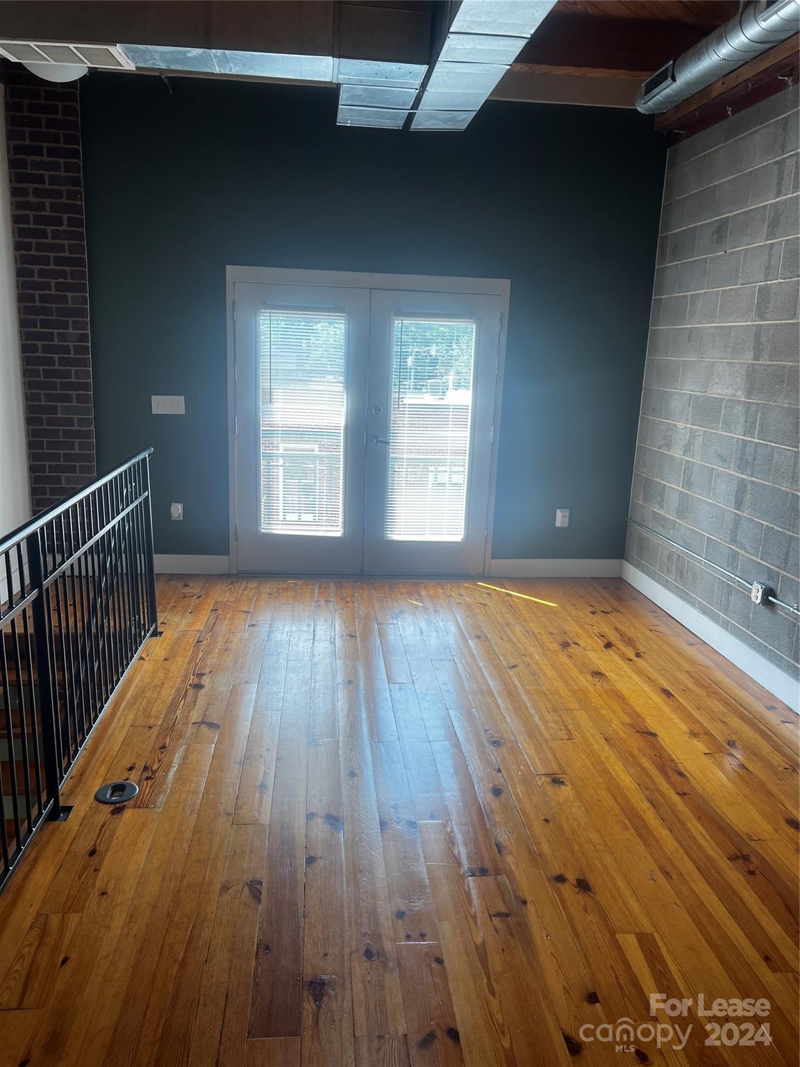 Noda Lofts - Residential Lease