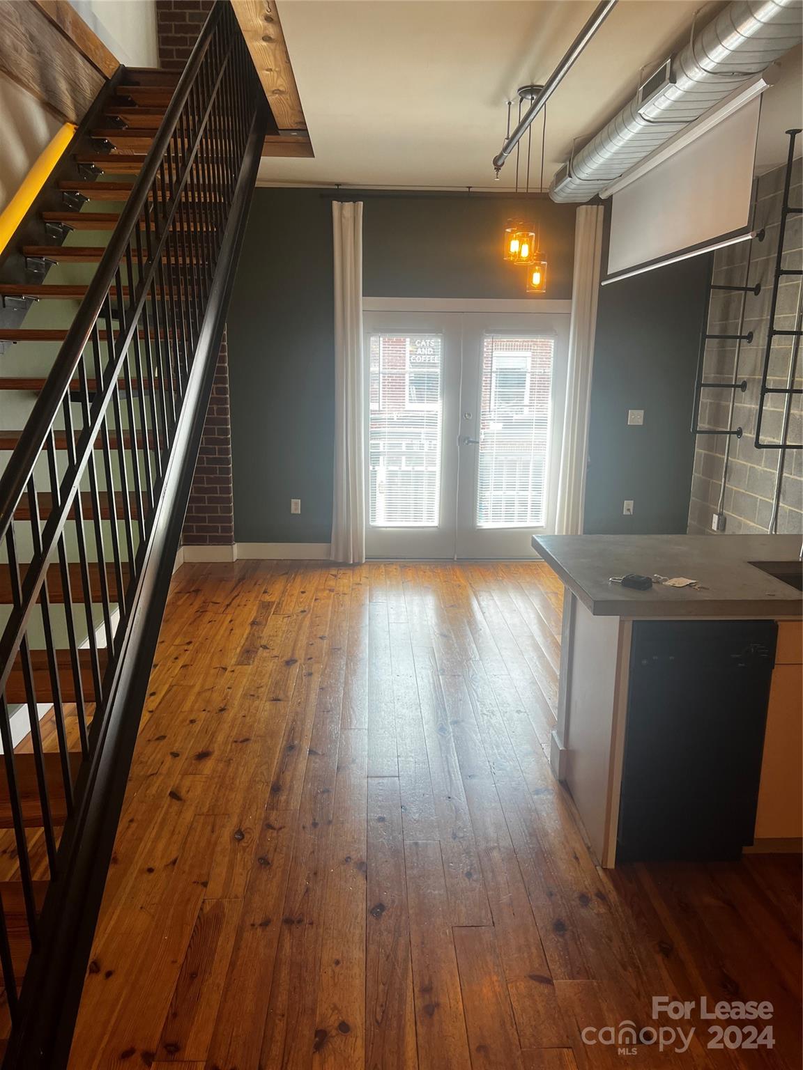 Noda Lofts - Residential Lease