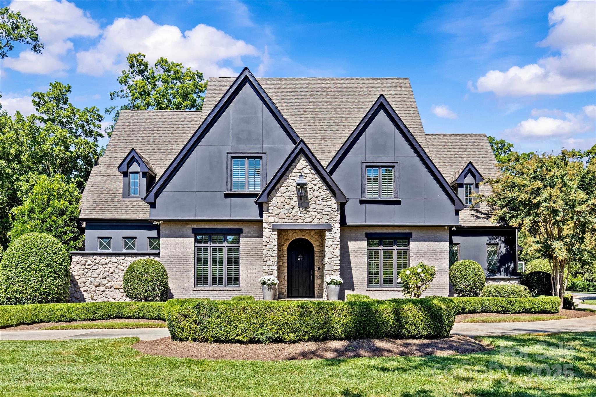 2130 Ferncliff Road