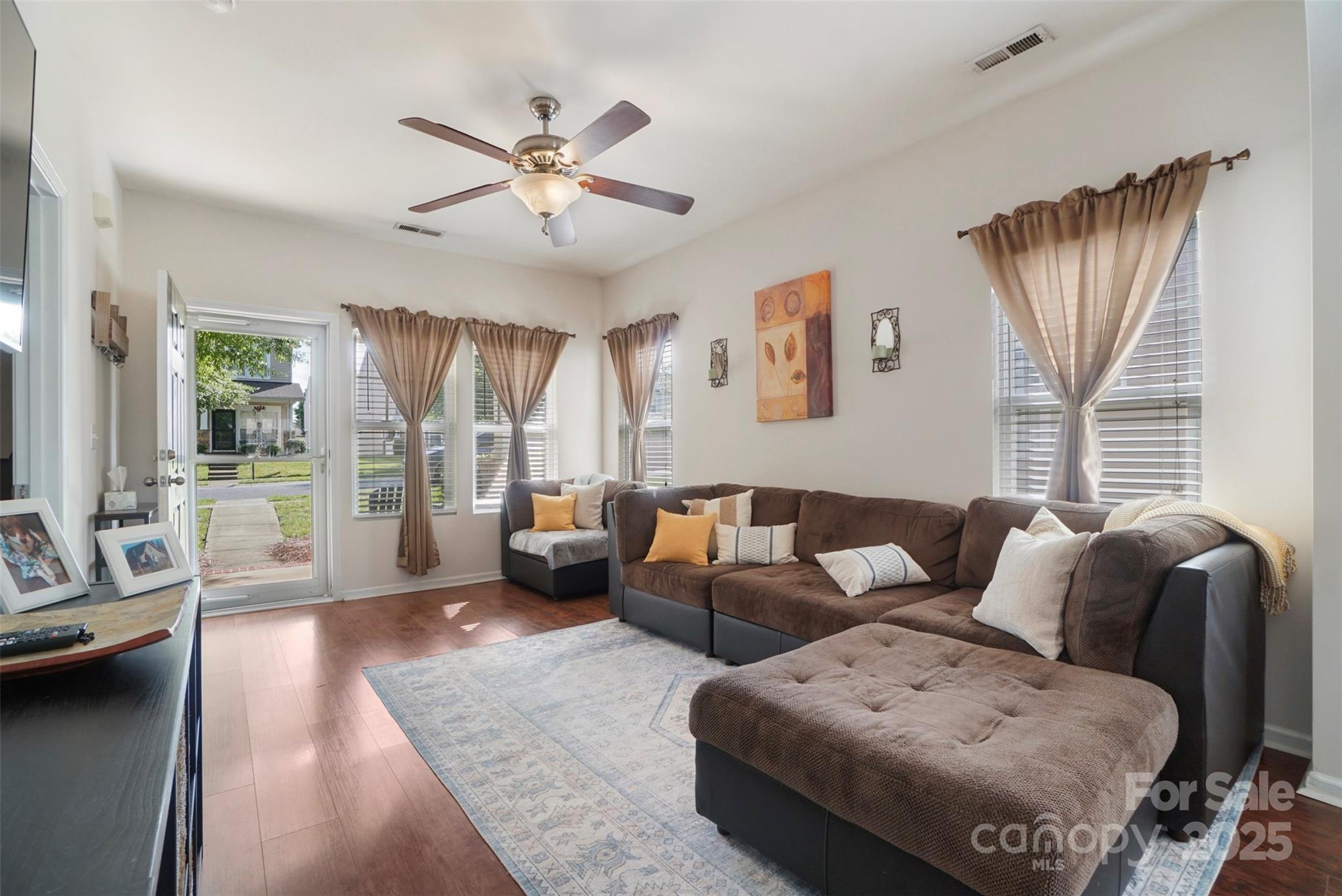 1012 Laparc Lane