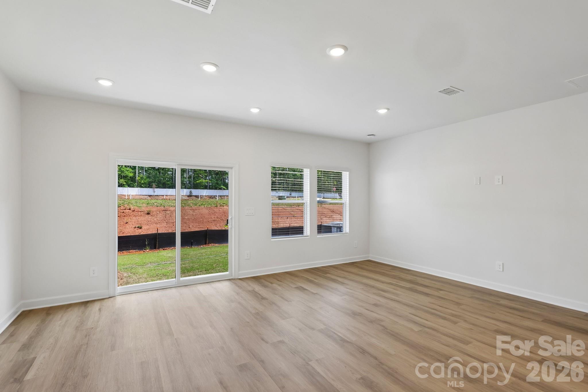 9037 Foggy Brook Loop
