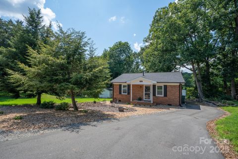 308 Graham Drive Dallas NC 28034