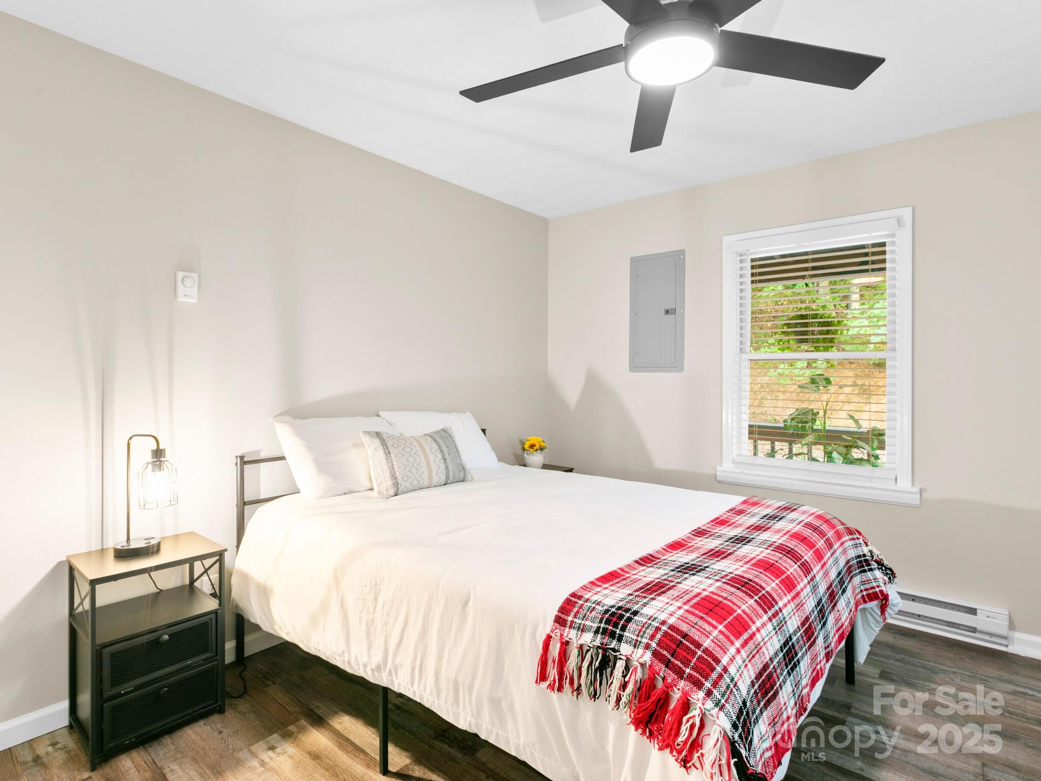 LAKE JUNALUSKA ASSEMBLY - Residential