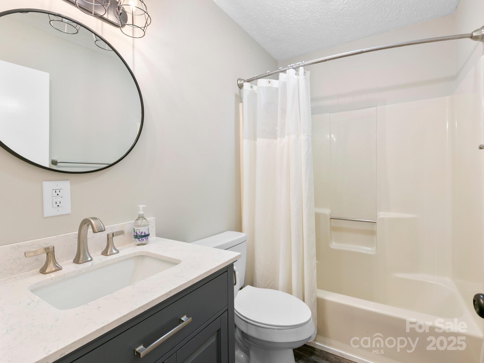 LAKE JUNALUSKA ASSEMBLY - Residential