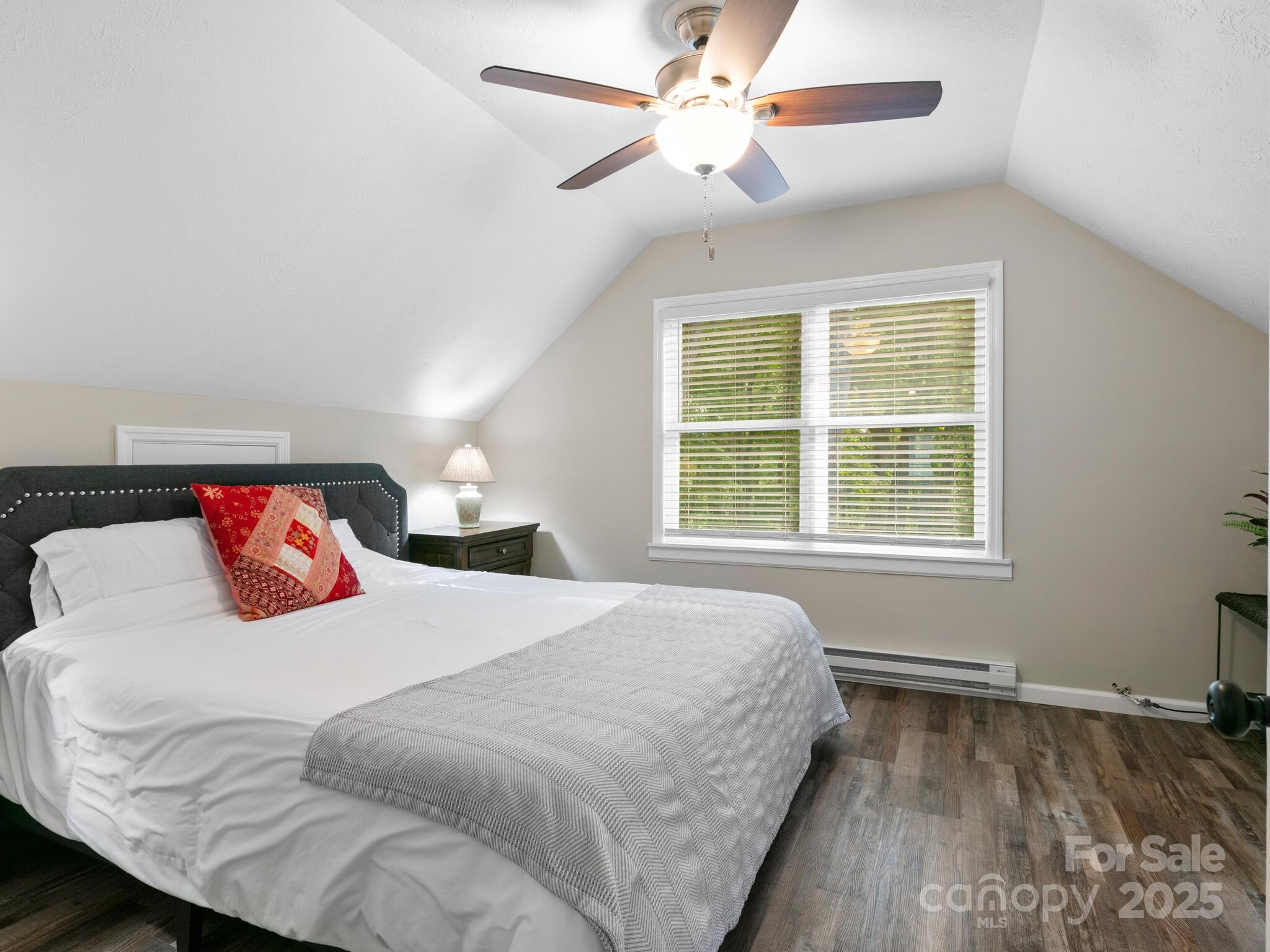 LAKE JUNALUSKA ASSEMBLY - Residential