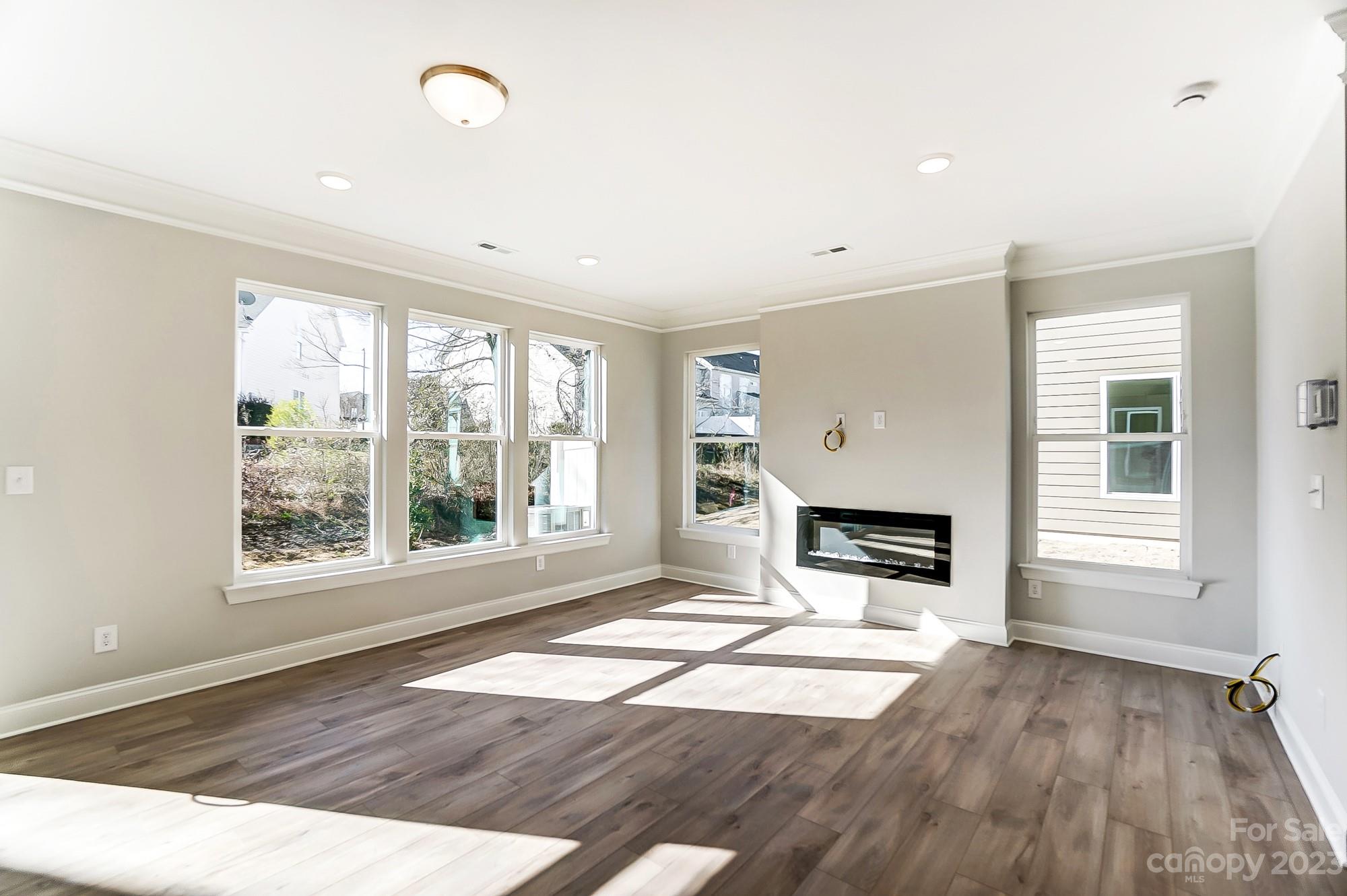 Harrisburg Village - Residential