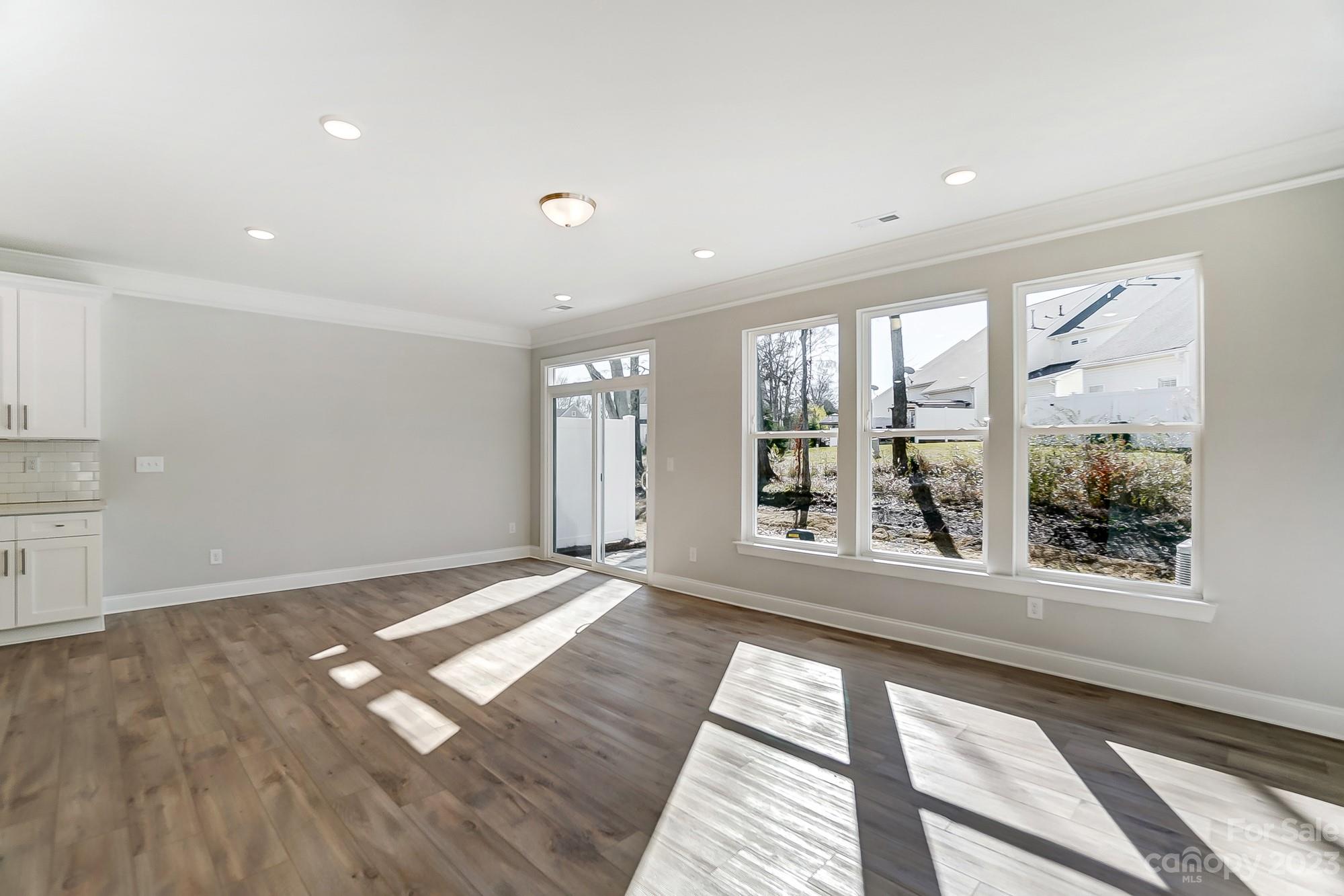 Harrisburg Village - Residential