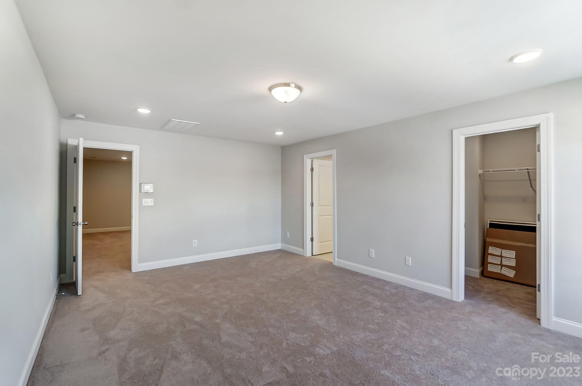 Harrisburg Village - Residential