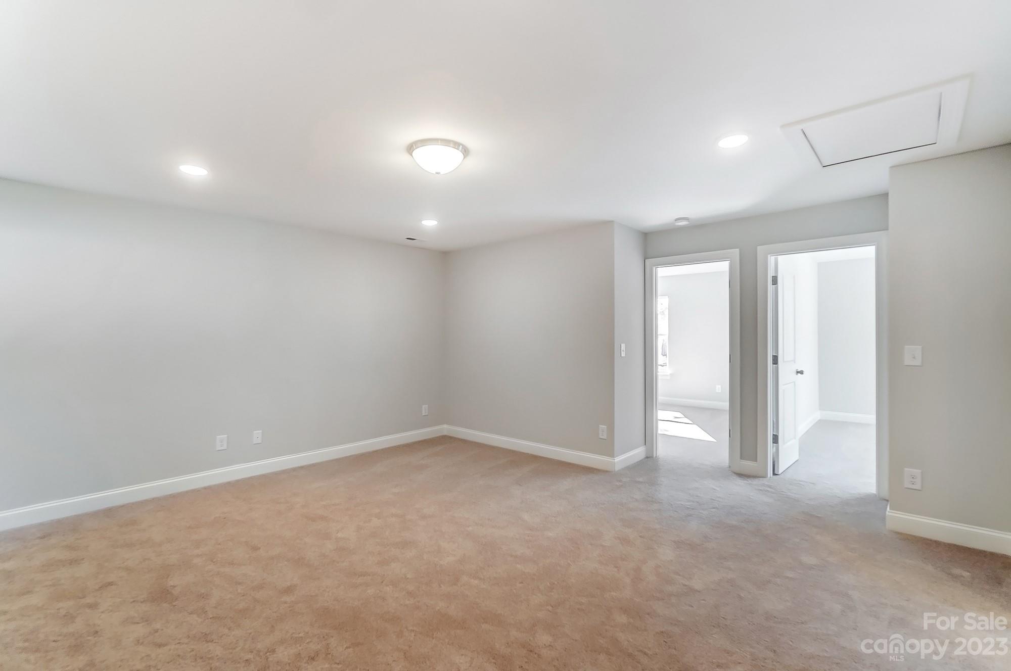 Harrisburg Village - Residential