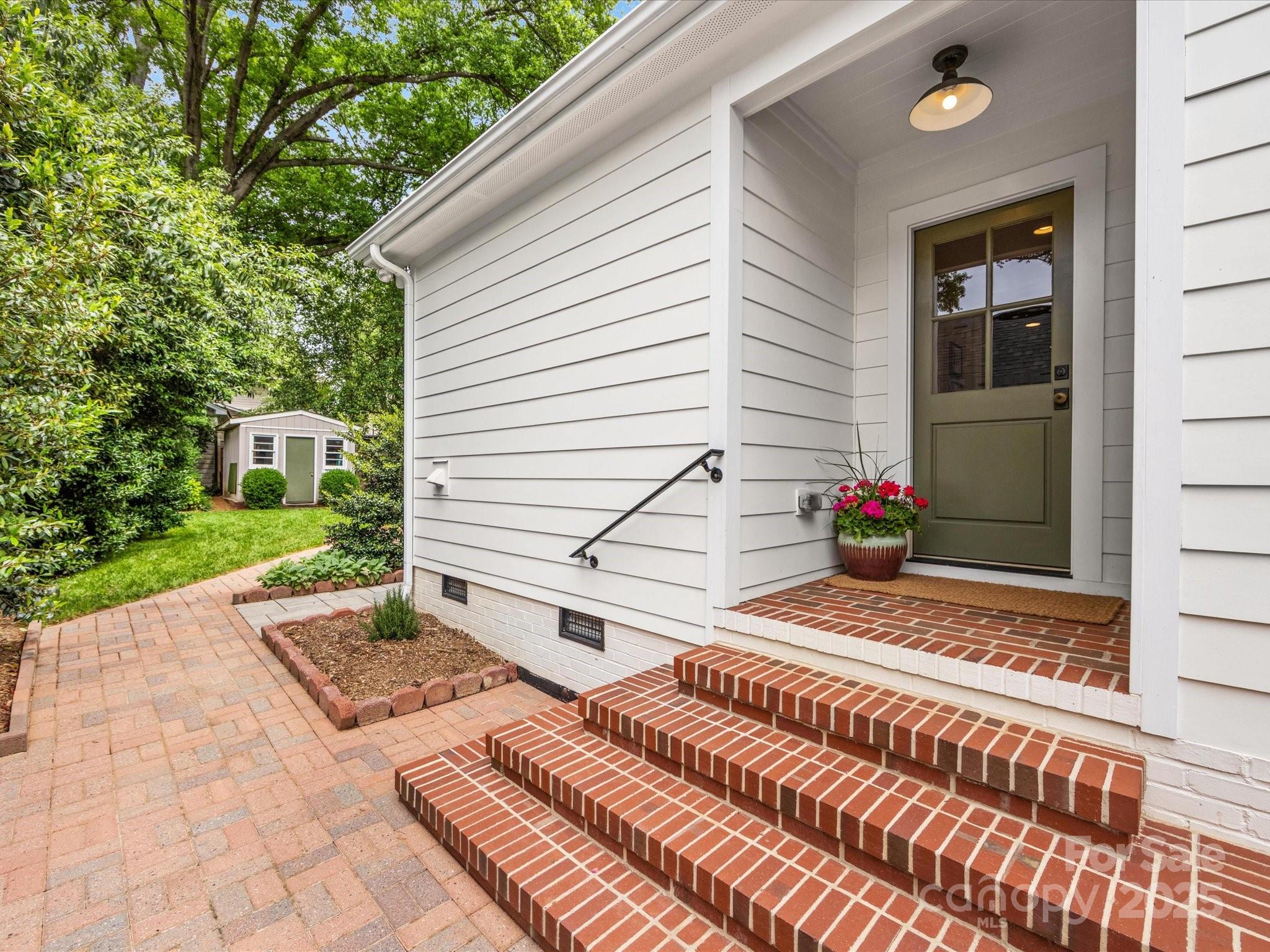 Myers Park - Residential