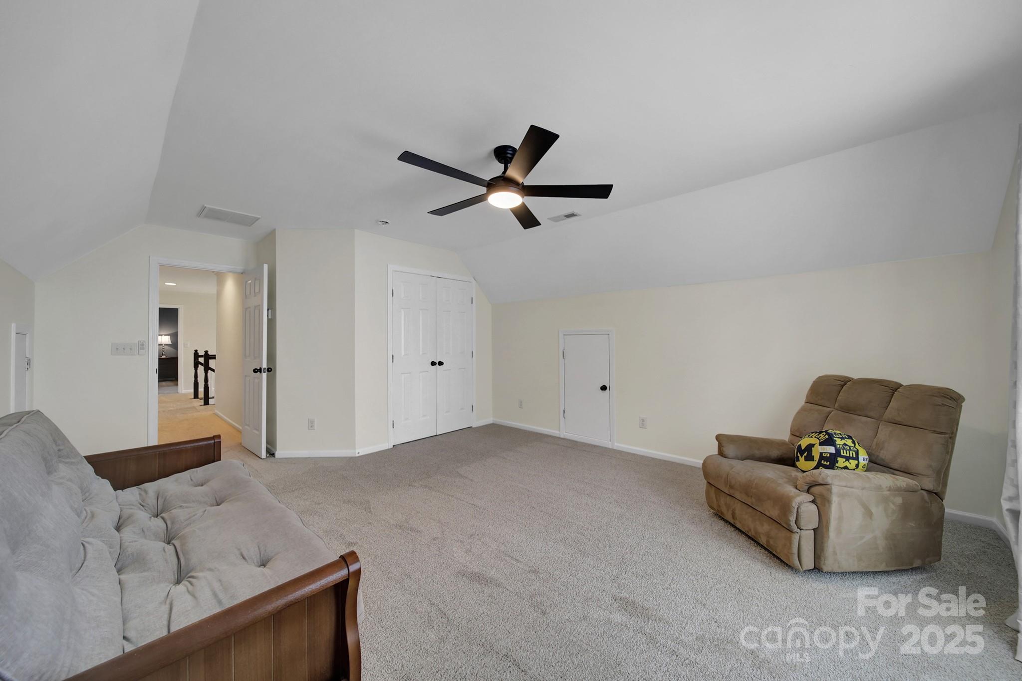 Knightsbridge - Residential