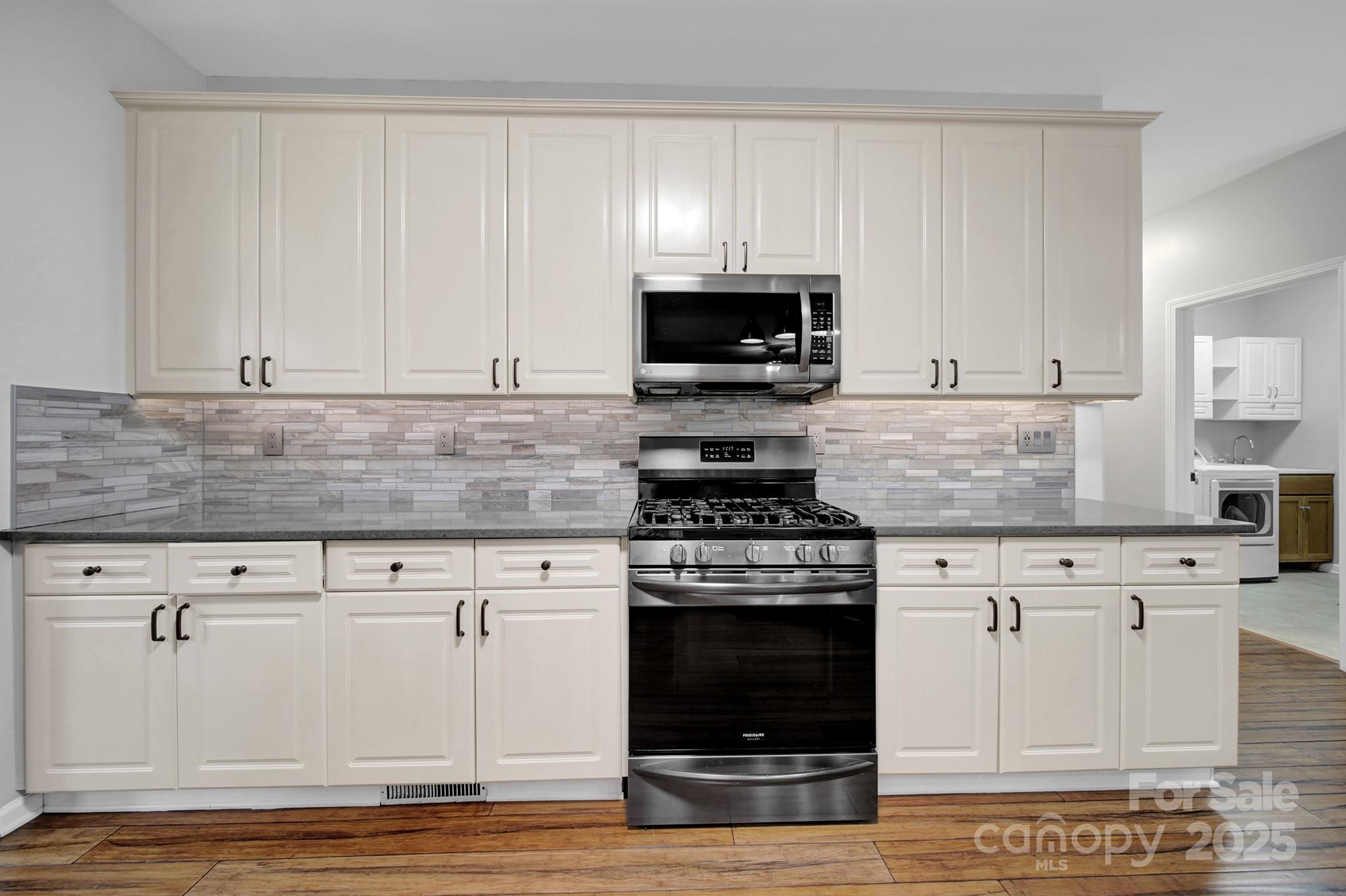 Knightsbridge - Residential