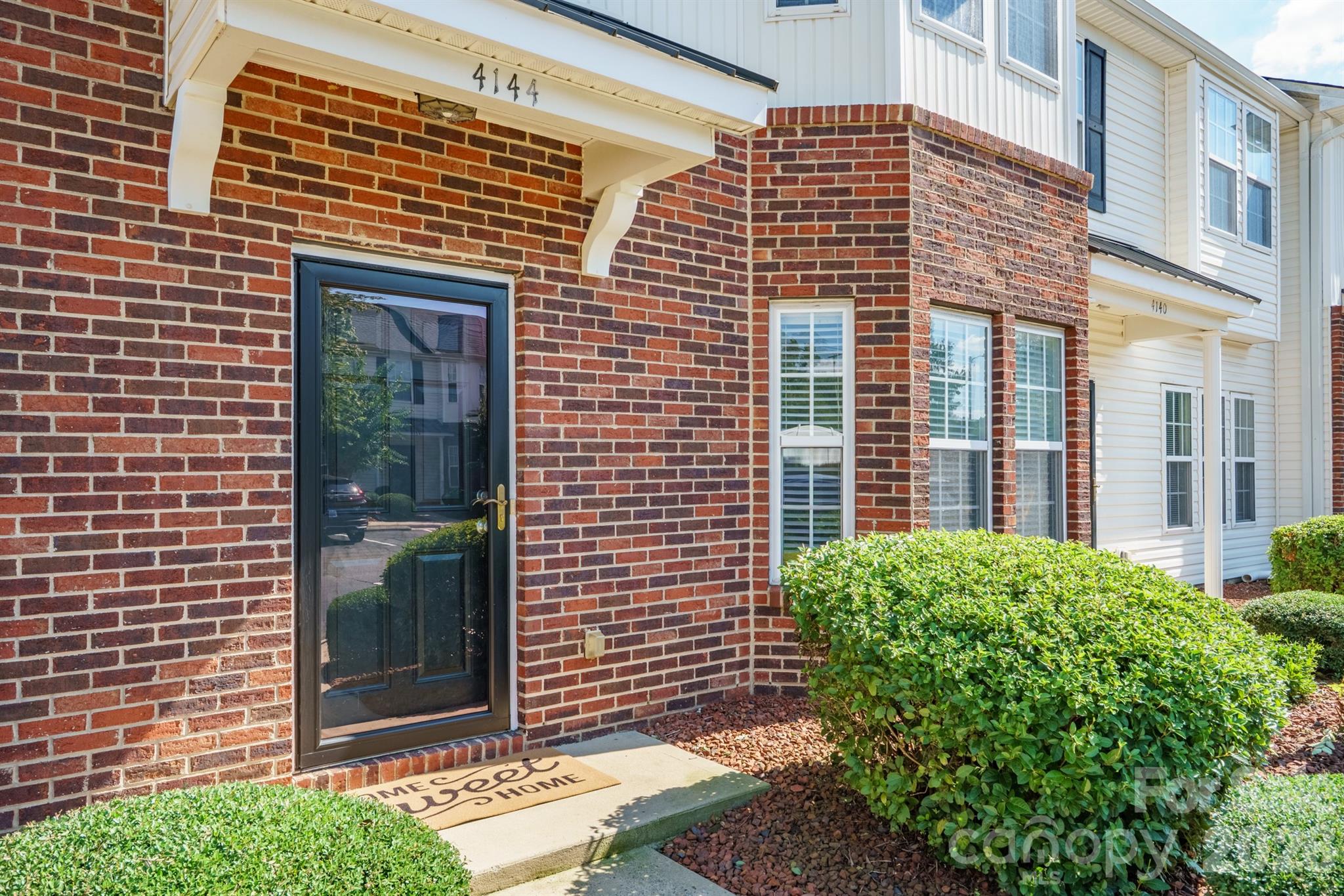 4144 Kenton Glenn Court NW
