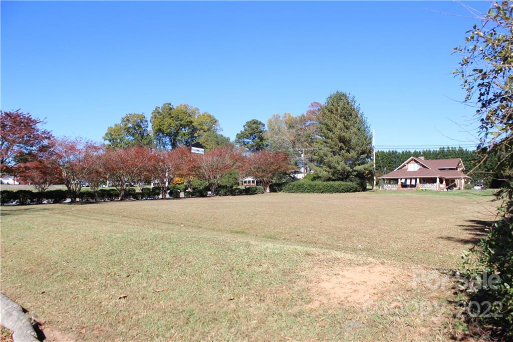 9B & 9C Main Avenue W
