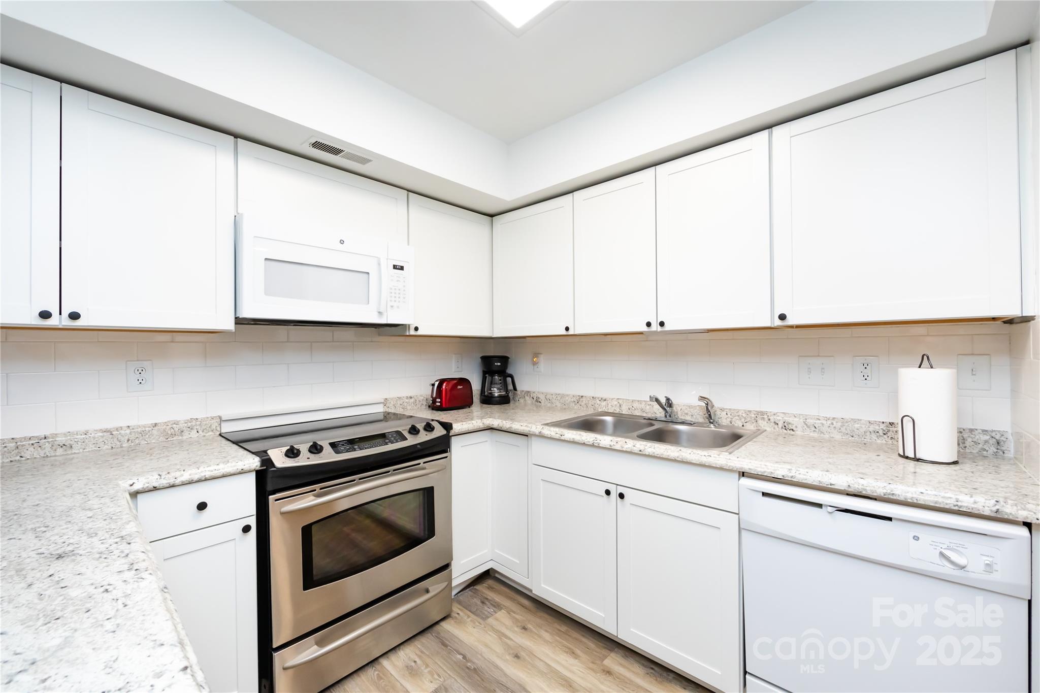 8307 Cricket Lake Drive