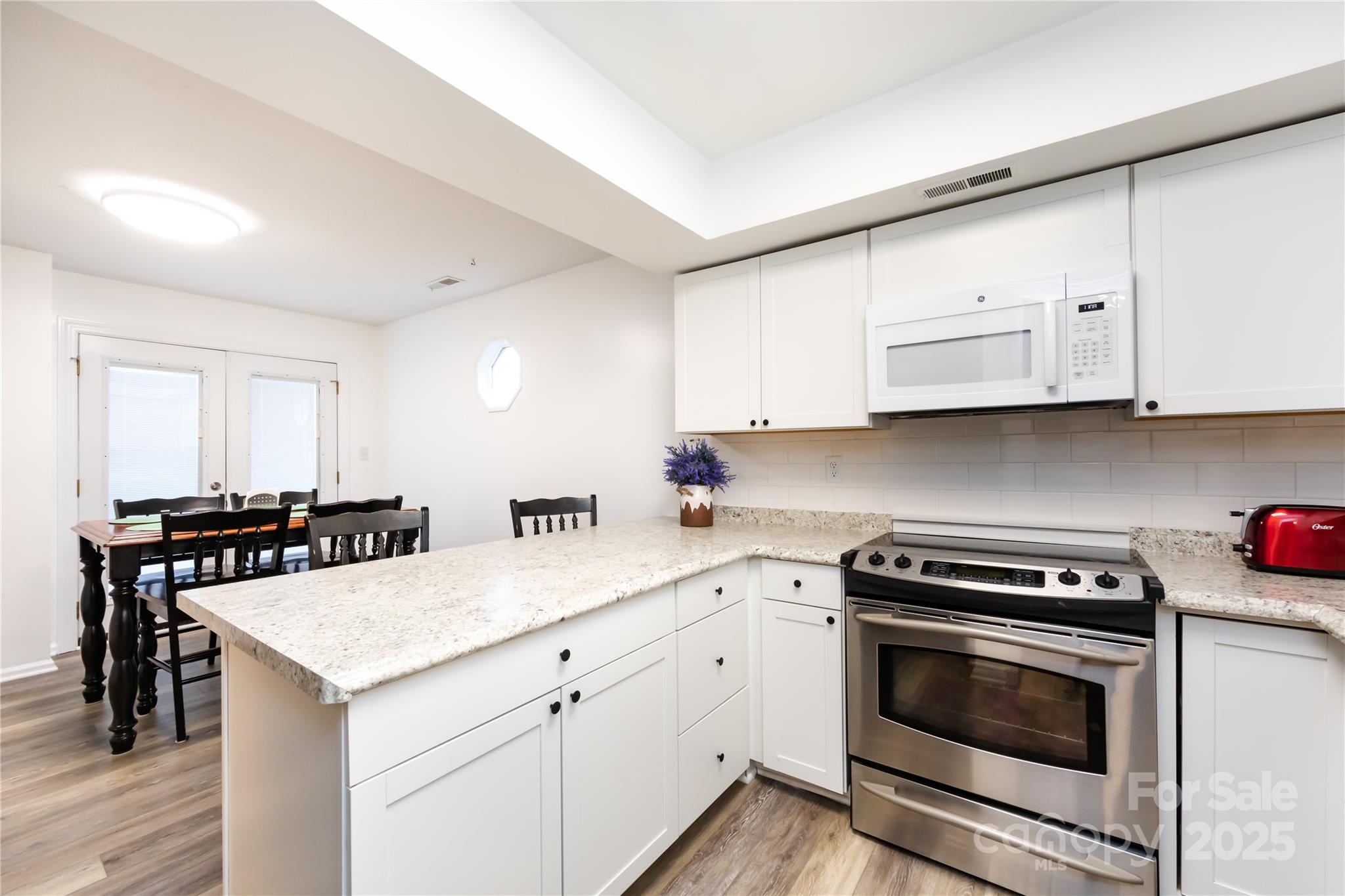 8307 Cricket Lake Drive