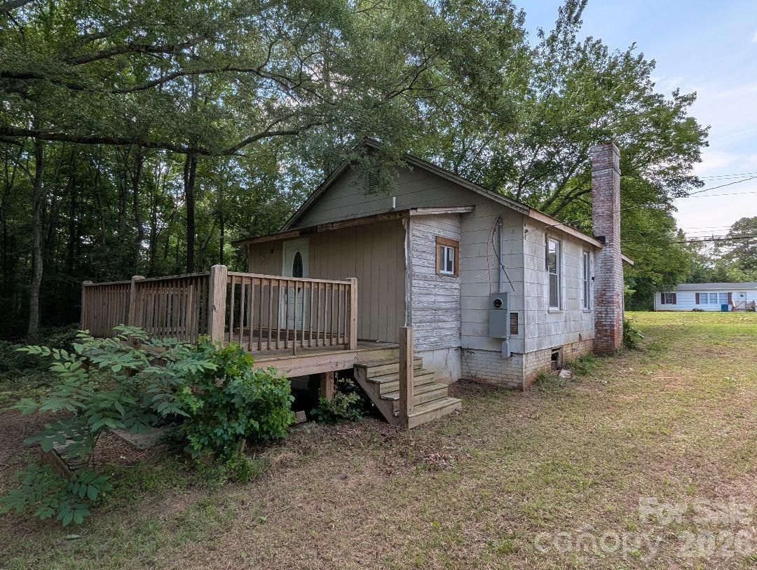 4548 Springs Road