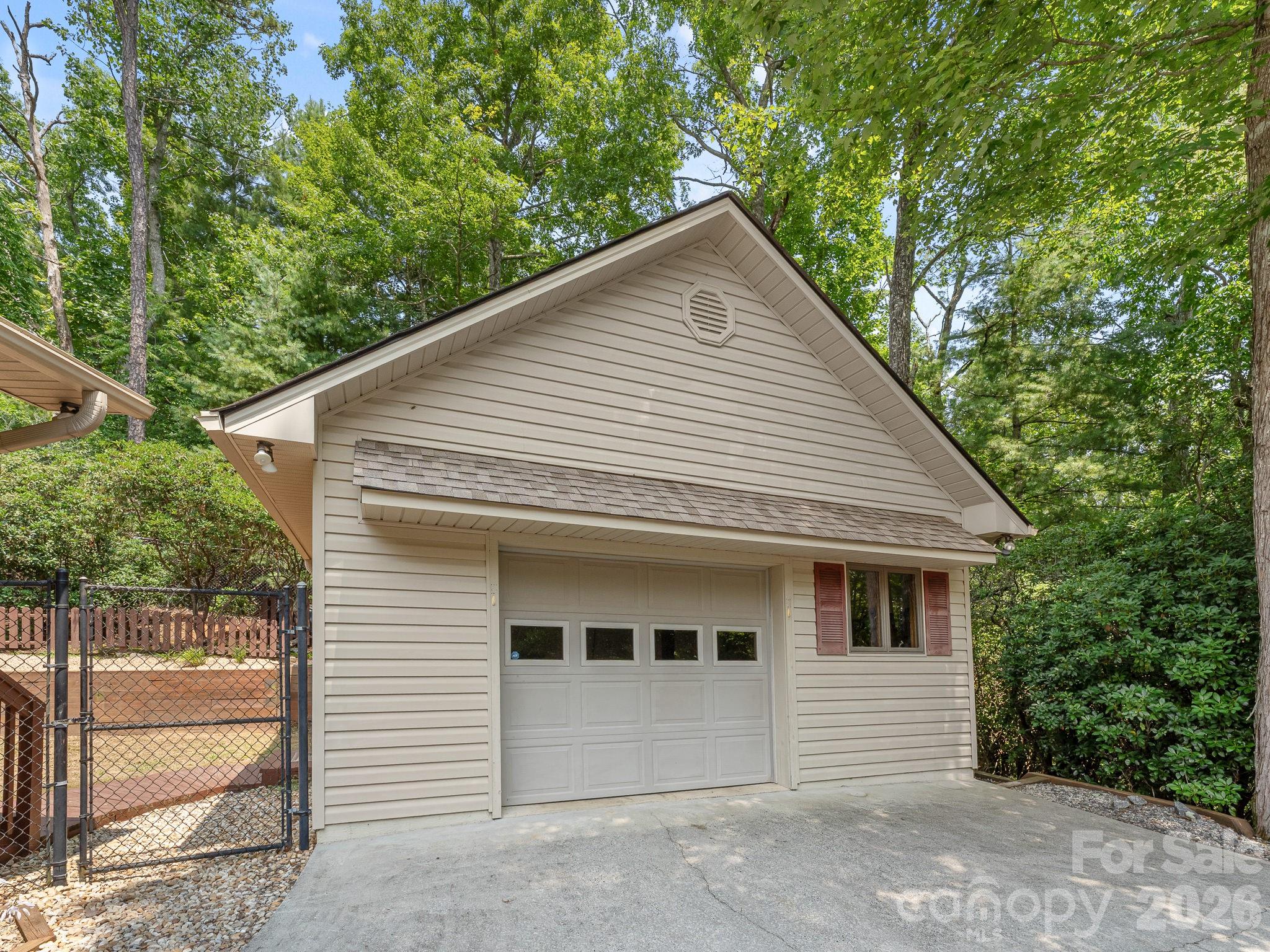 620 Thunder Road