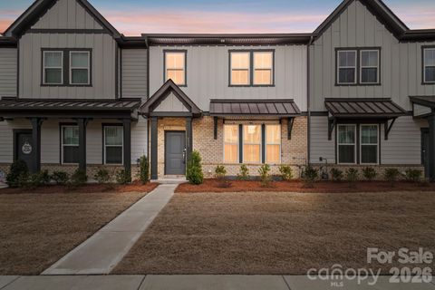 8928 Morning Mist Road Charlotte NC 28215