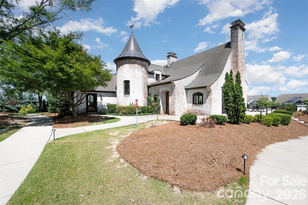 Chateau - Residential