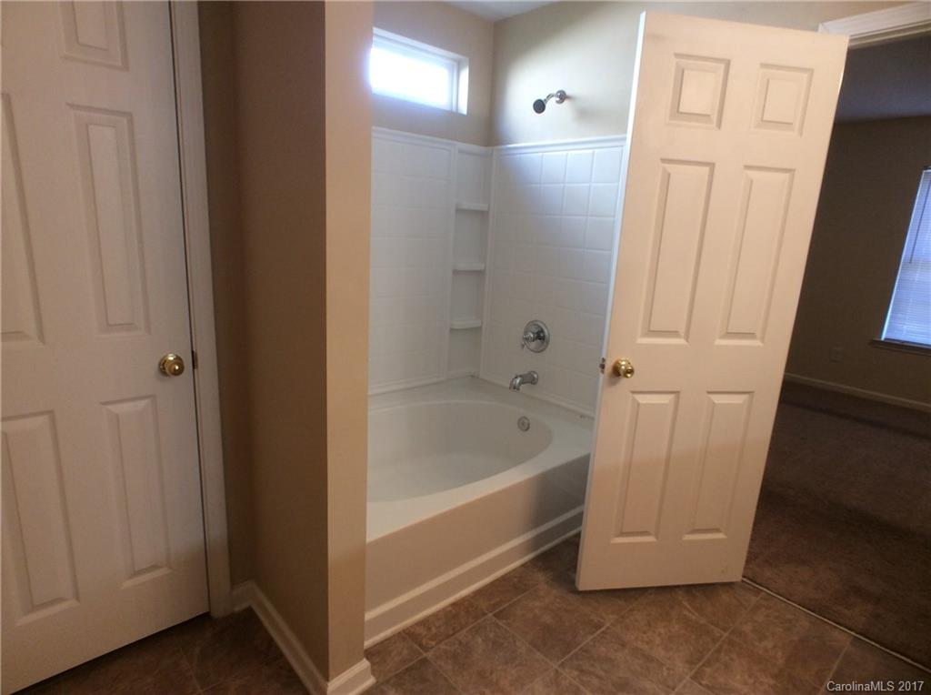 Riverwalk - Residential Lease