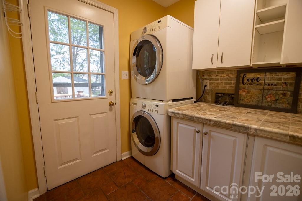 Candlewyck - Residential