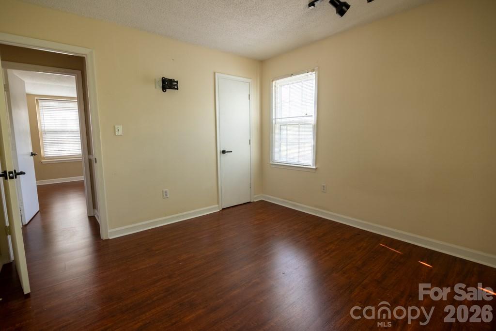 Candlewyck - Residential