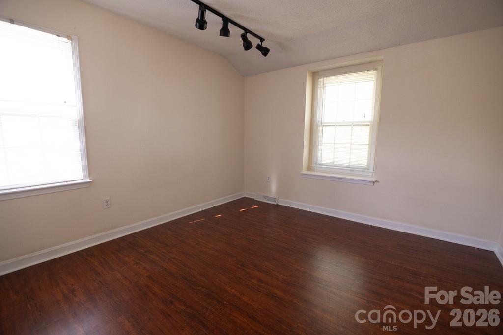 Candlewyck - Residential