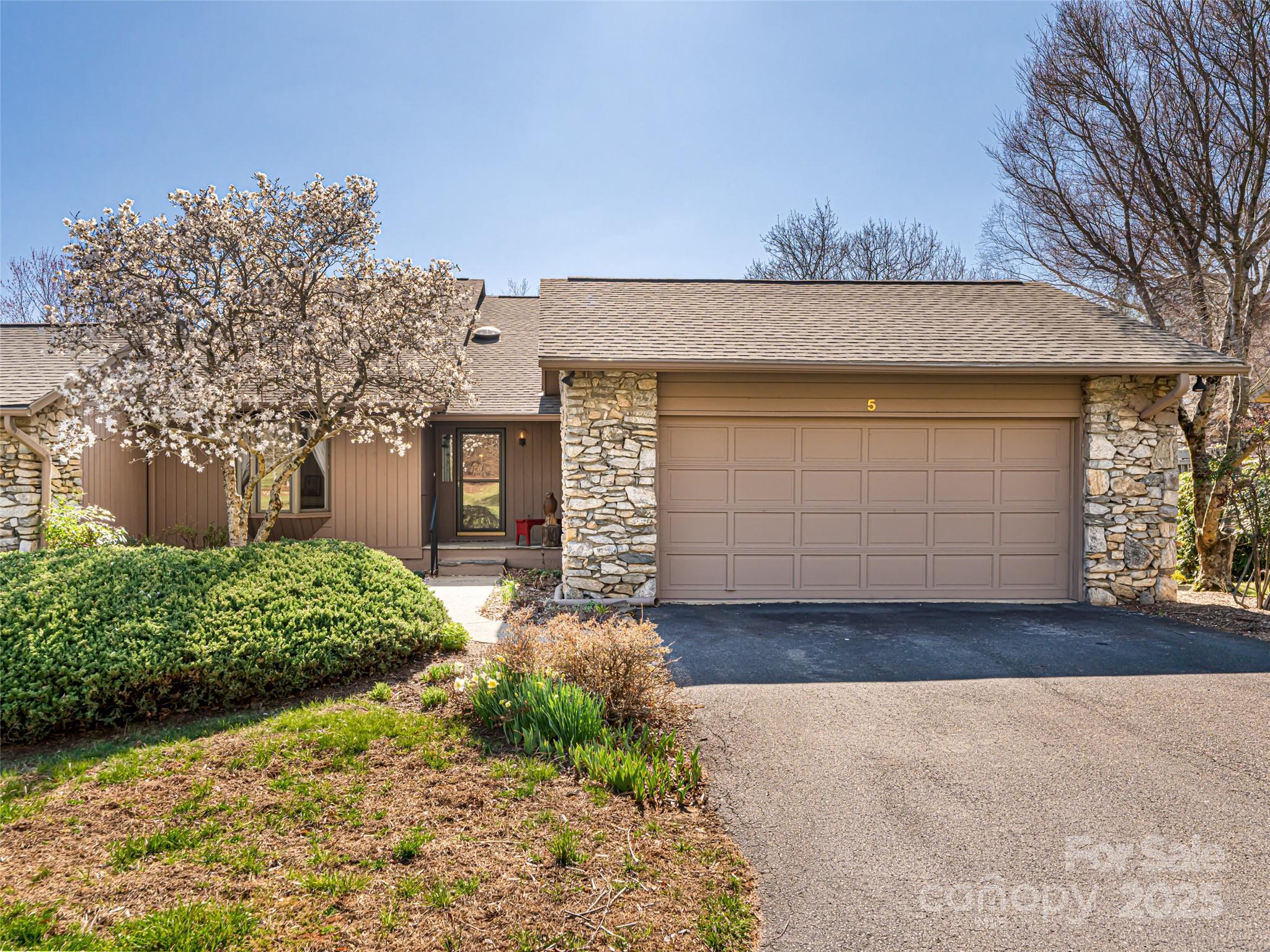 5 Ridge Terrace
