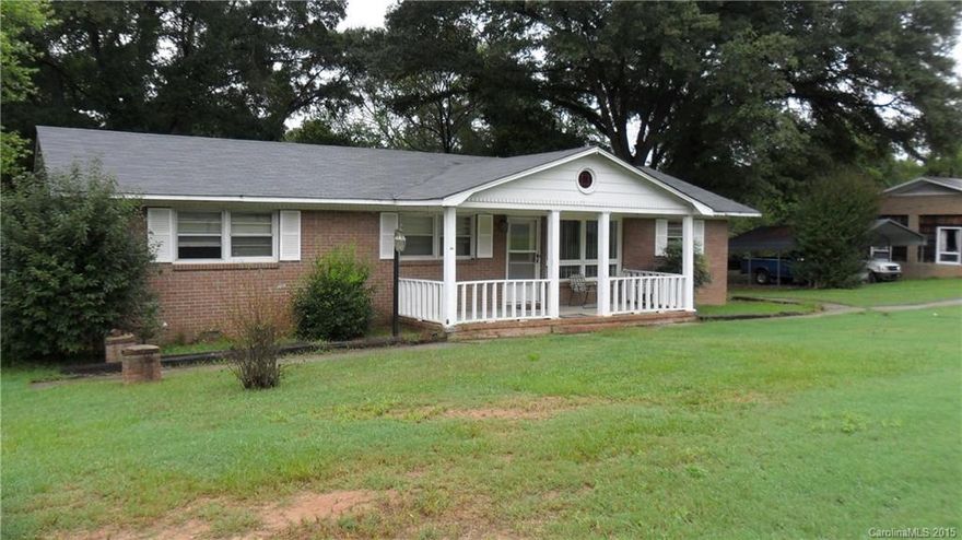 Great home in Fort Mill for under 100k!  Move in and update as you go along.  All new floors except in kitchen.  Home has additional square footage that is not heated or cooled.  Home is sitting on half of an acre.  Don't miss out on this one!  Home being sold "as-is"  HVAC is 10 years old and the roof is less than a year old.  Home is listed as a 2 bedroom.  Can be easily converted back to a 3 bedroom