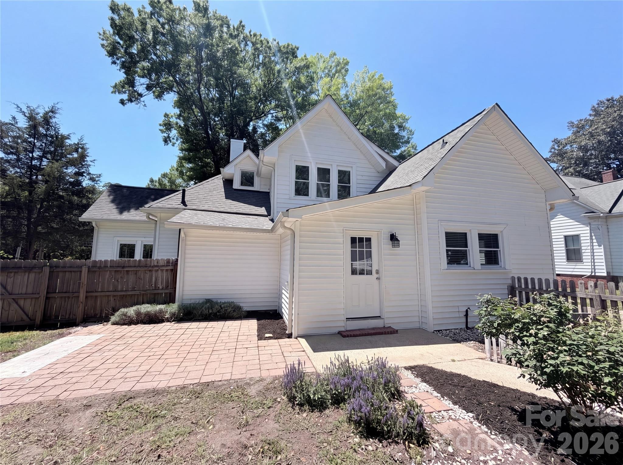 329 W Mclelland Avenue