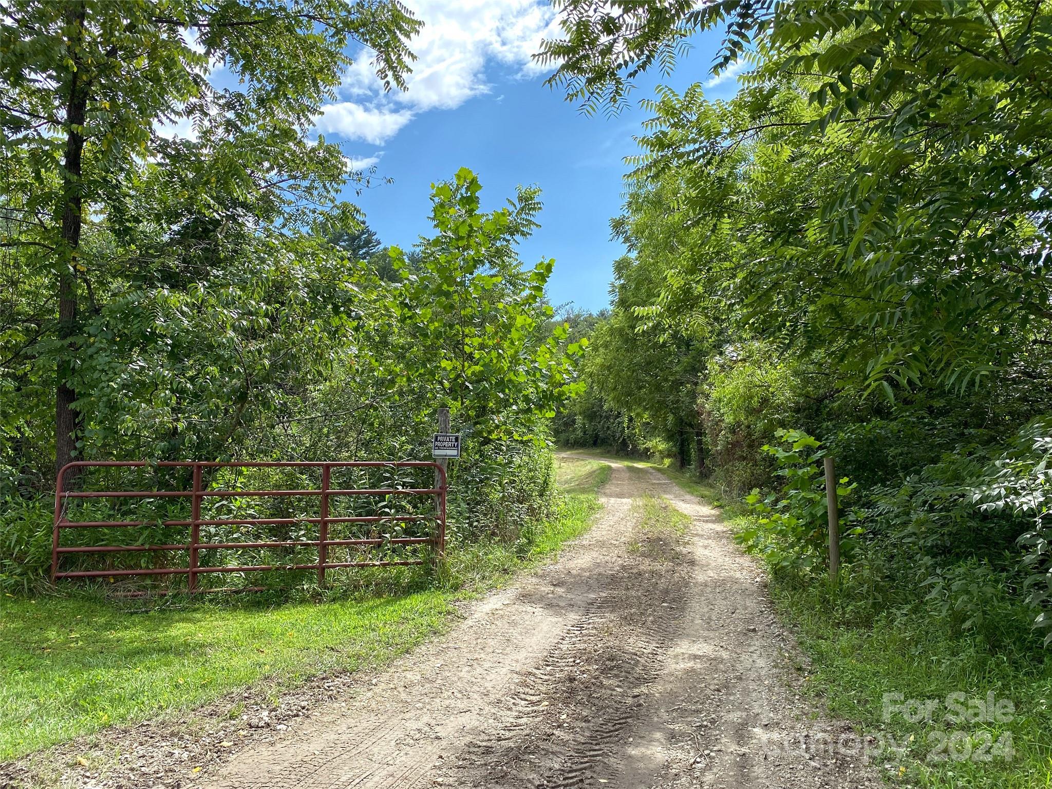 273 & 133 Nicholson Lane