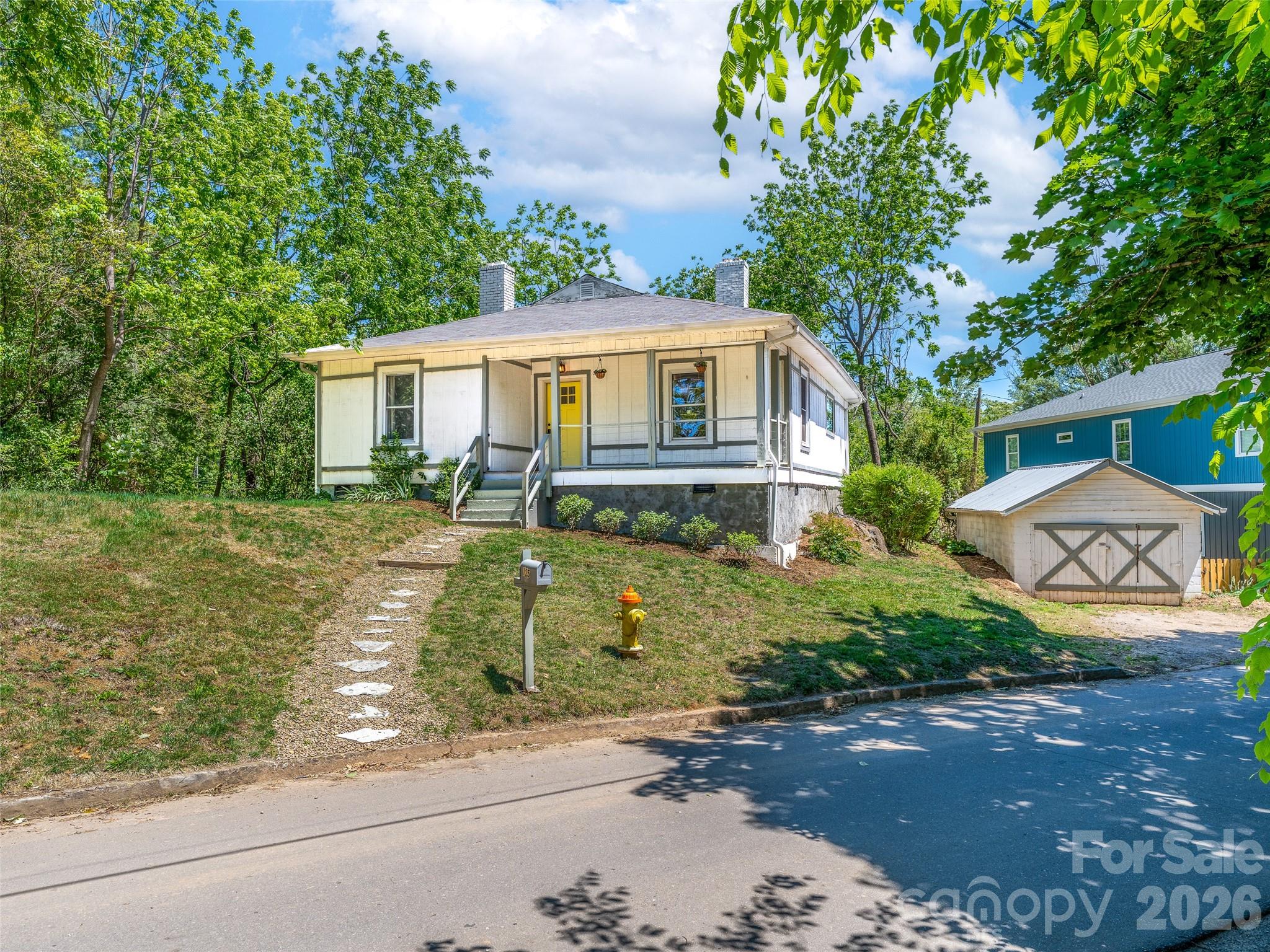 125 Edwards Avenue