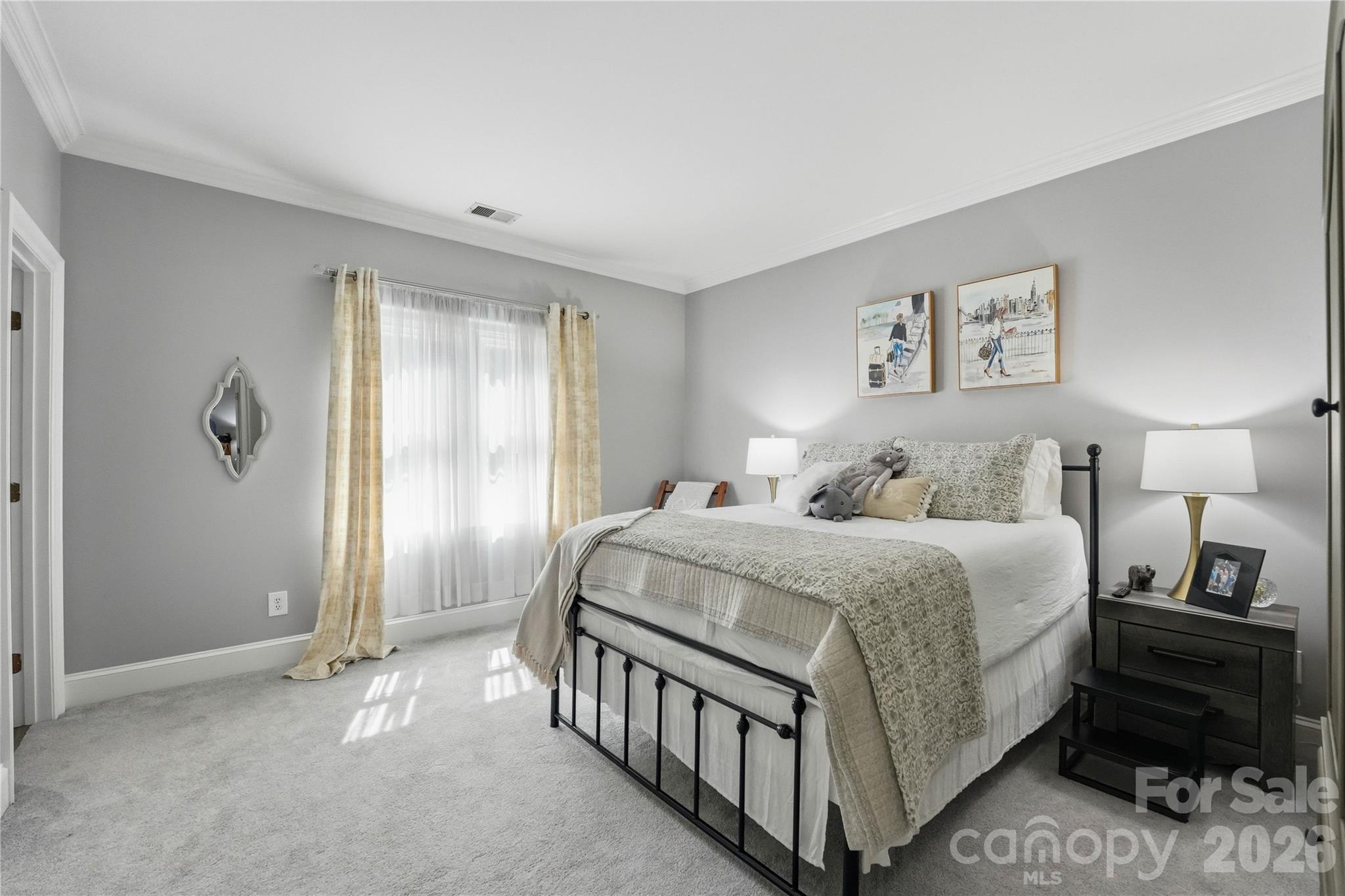 The Peninsula - Residential