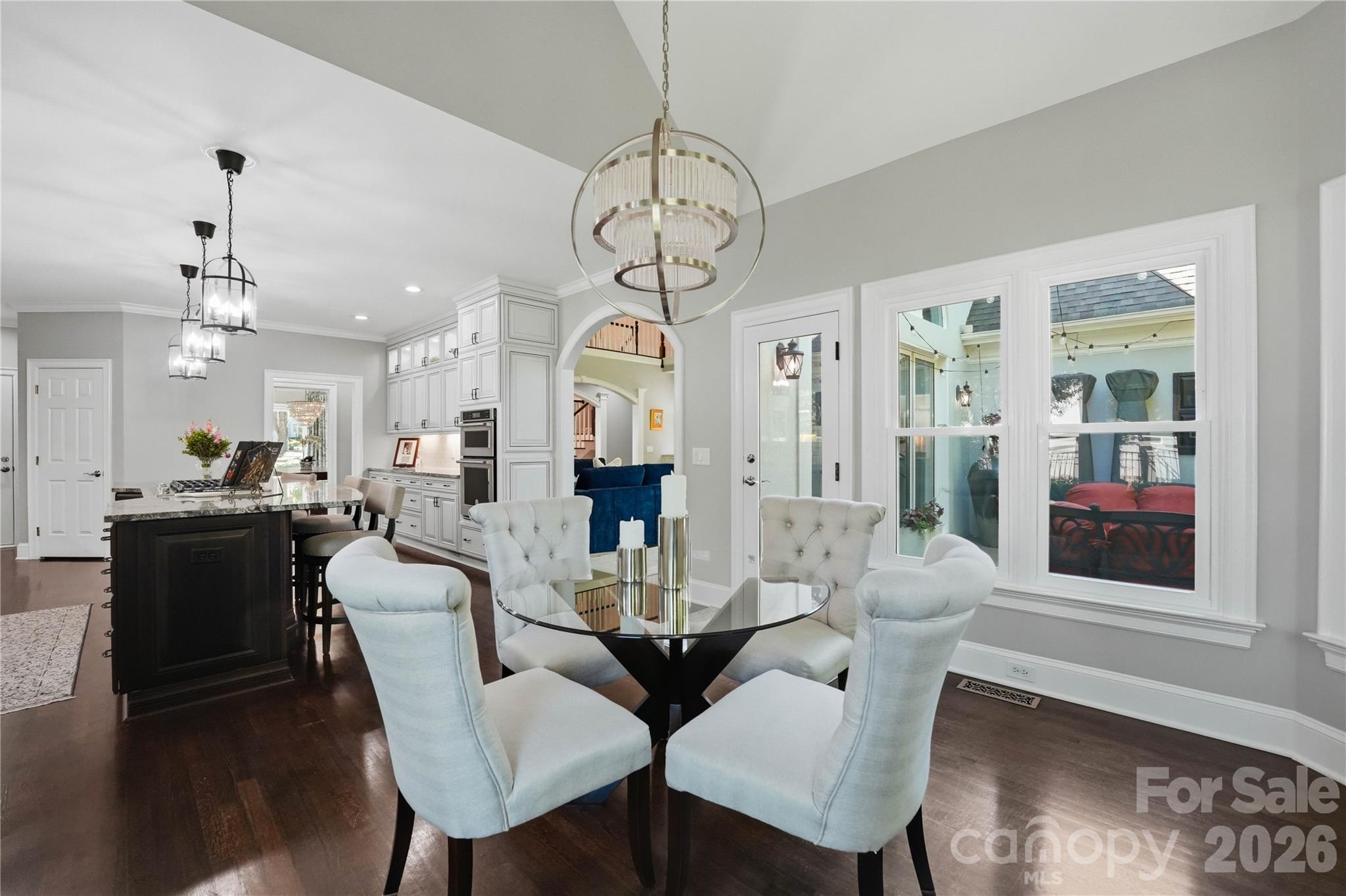 The Peninsula - Residential